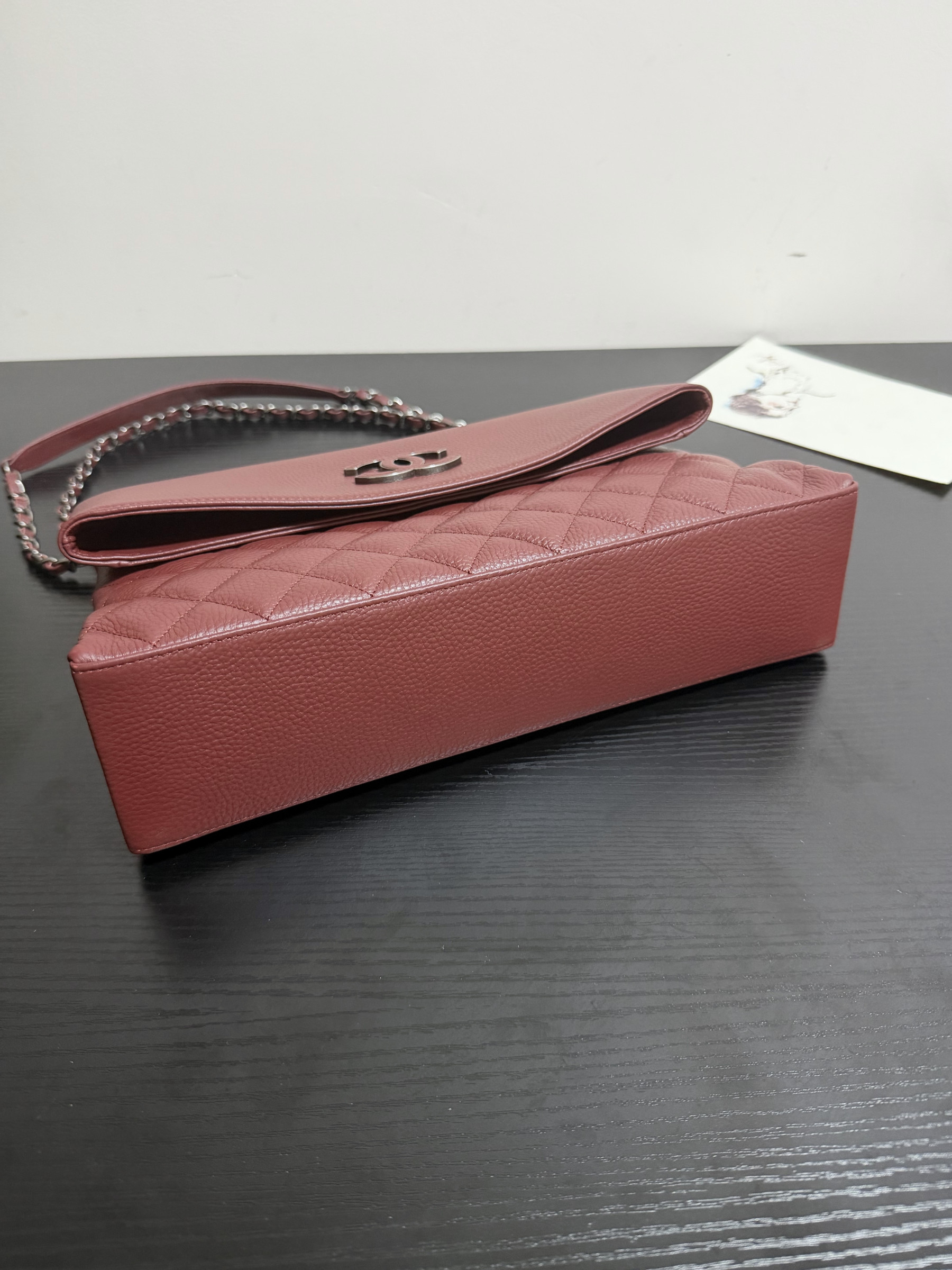 Ch**el hampton flap handbag as7095 32x19x7.5cm