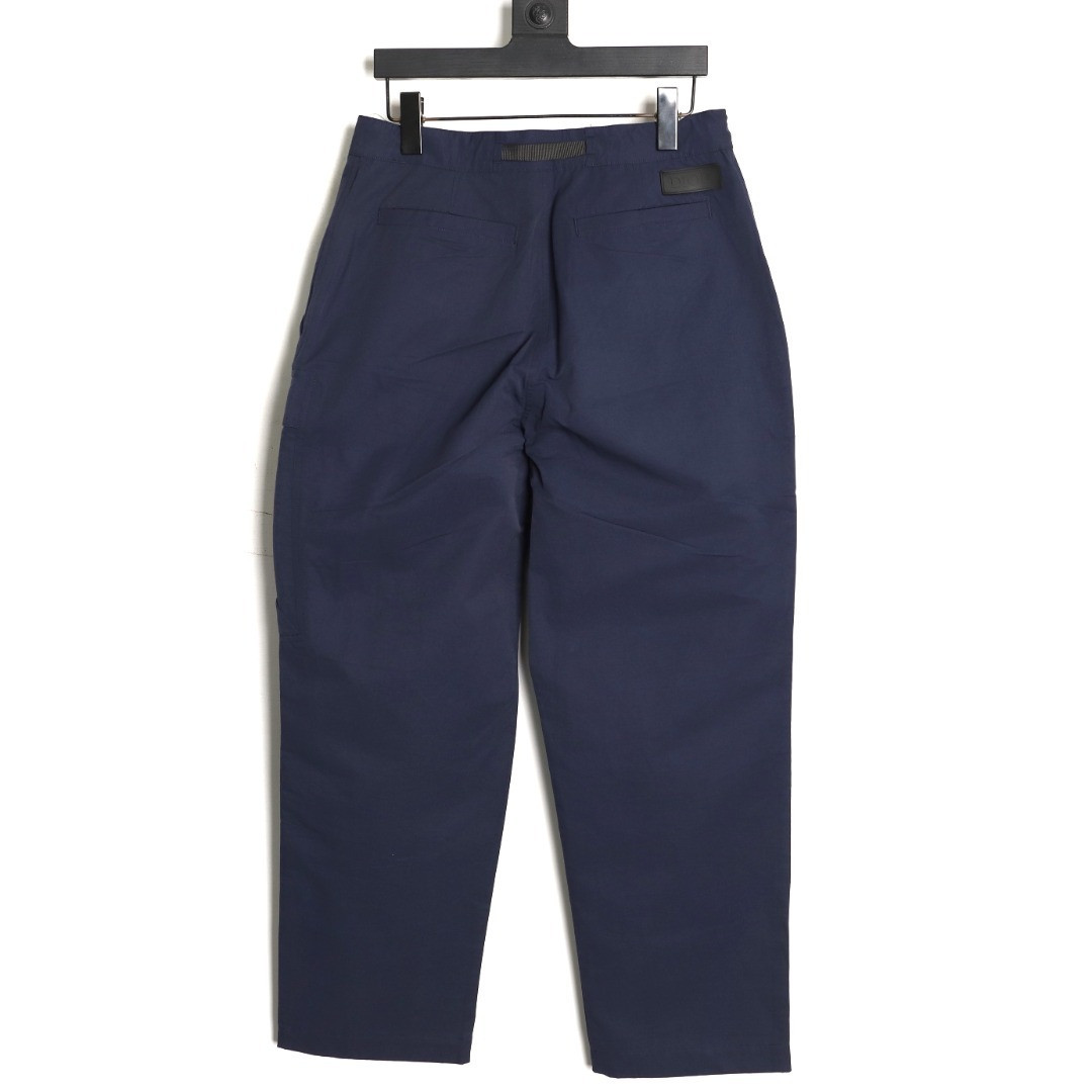 D10r pants