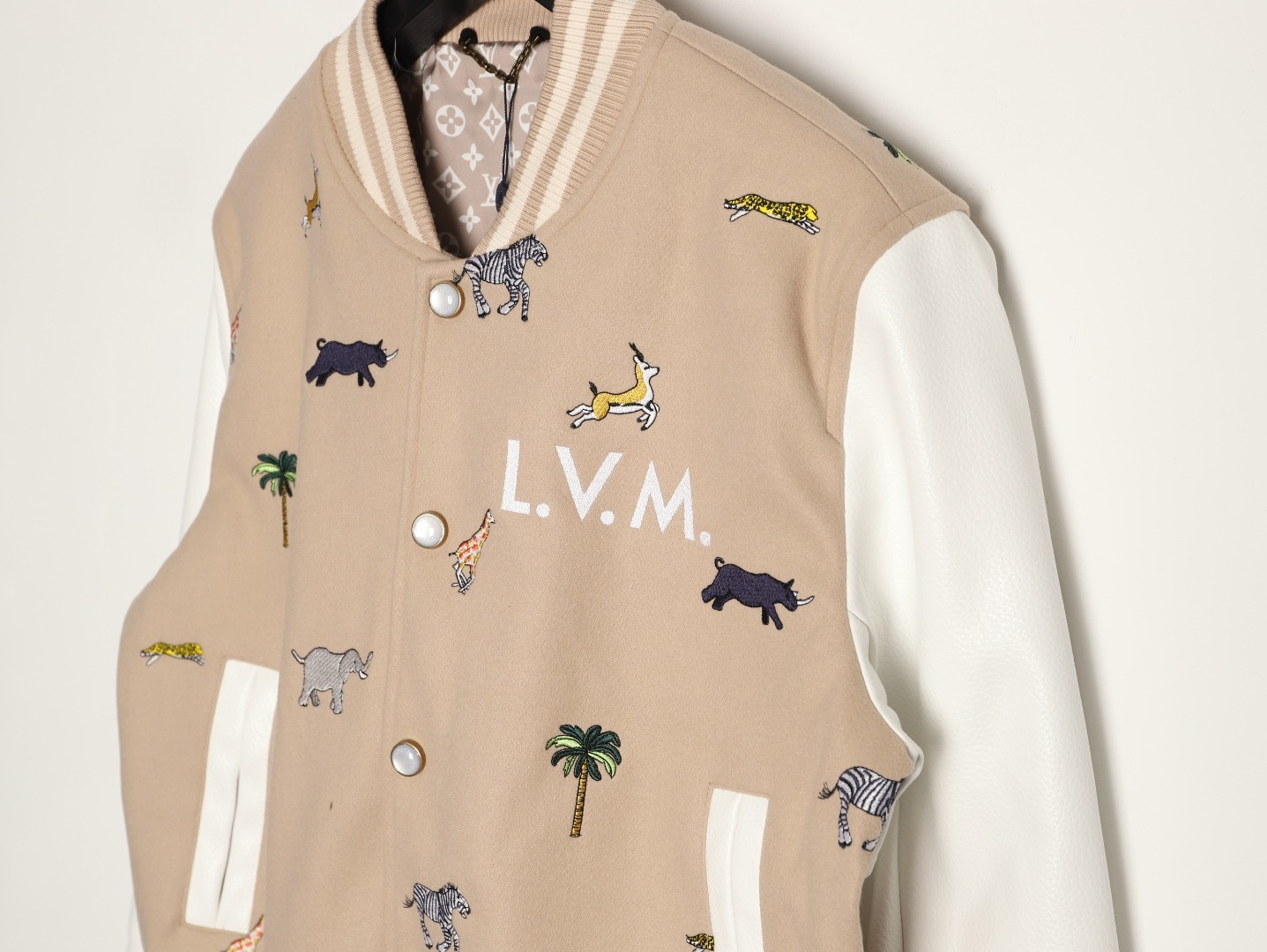 l0vis Vvtt0n 26ss coats