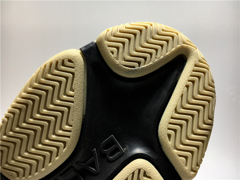 UA PARIS TRIPLE S TRAINER BLACK