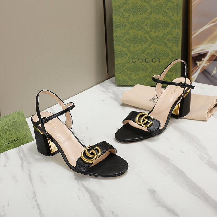 UA Gvc*1 MID-HEEL SANDAL