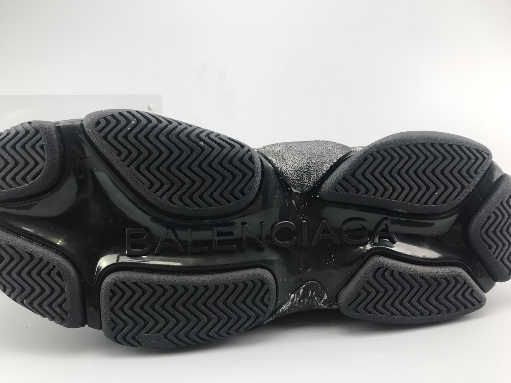 UA PARIS TRIPLE S "TRIPLE BLACK"