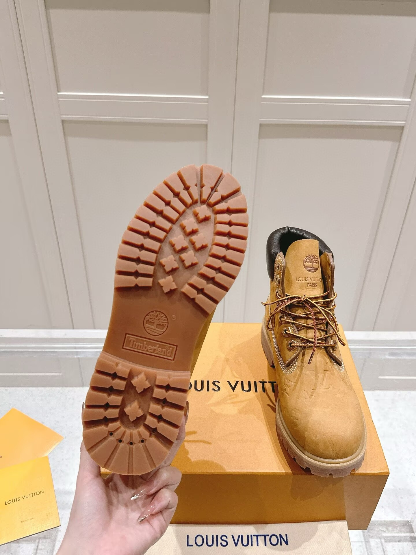 ua lv x Timb**1*nd ankle boots