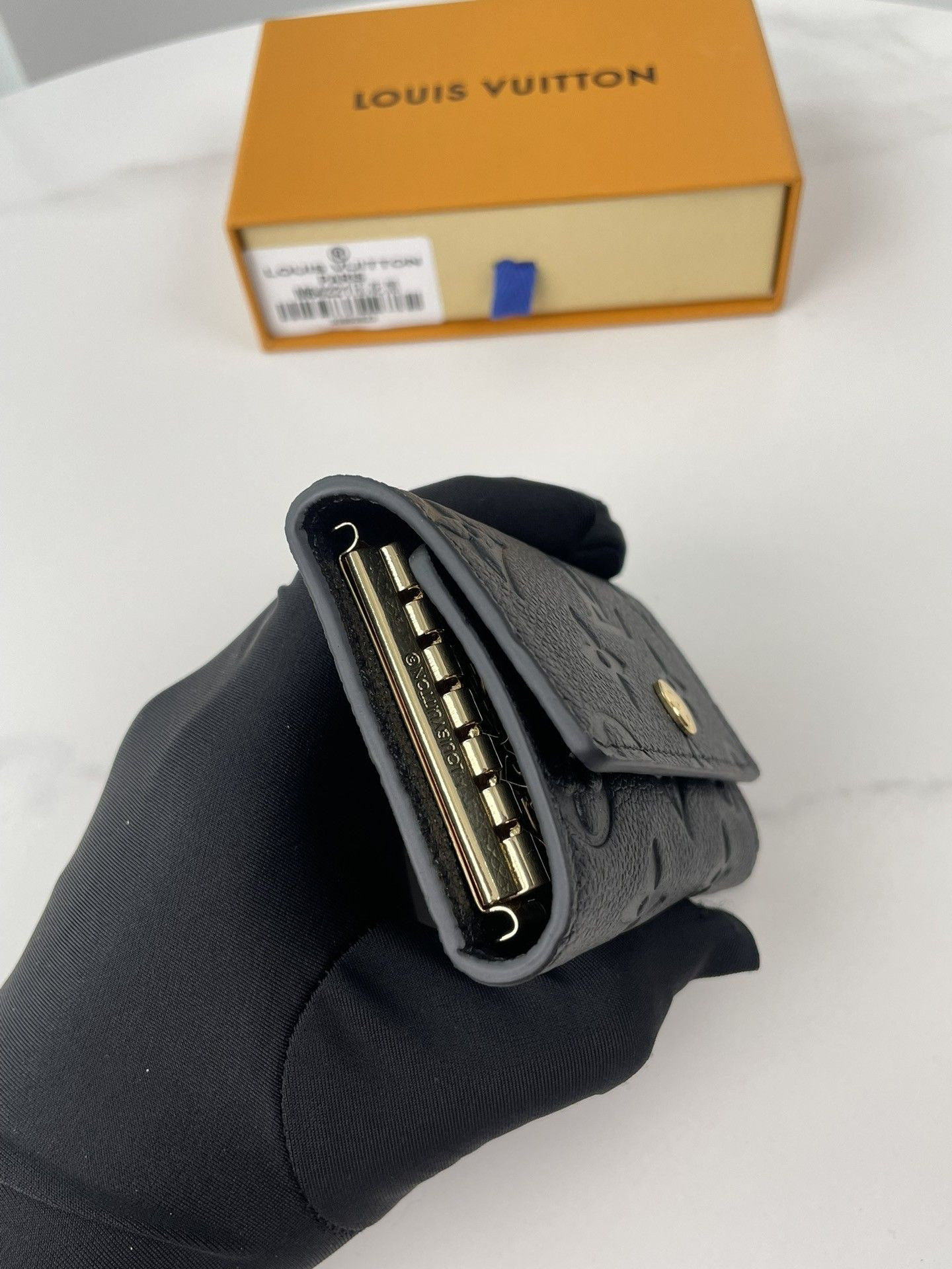 LV Key Holder M64421