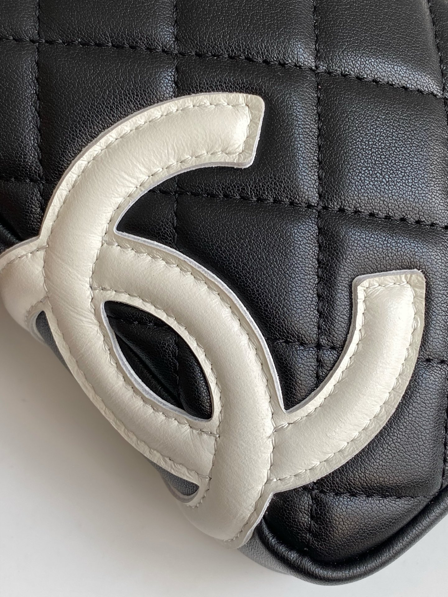 Ch**el cambon line crossbody bag 13x15x3.5cm