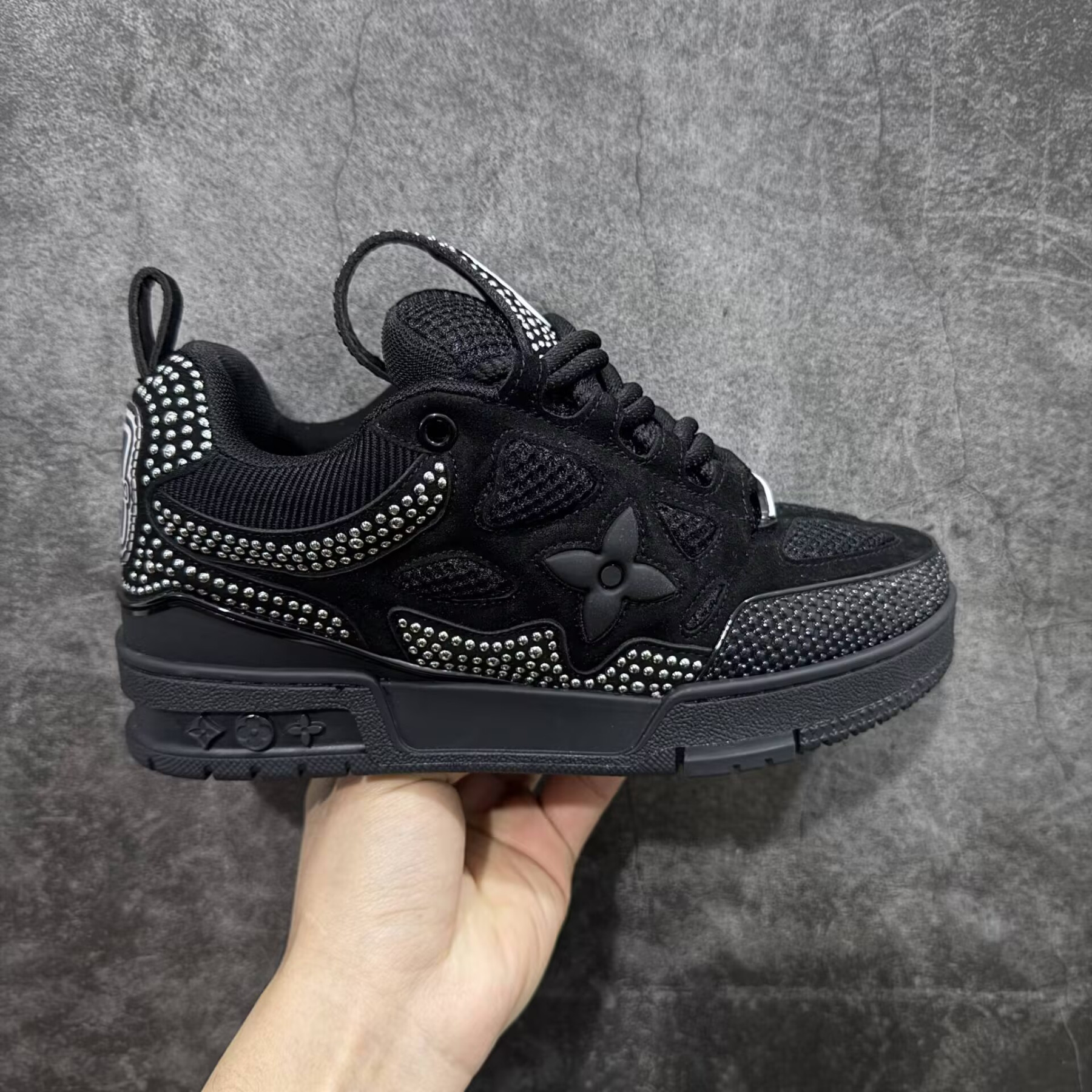UA LV Skate Sneaker