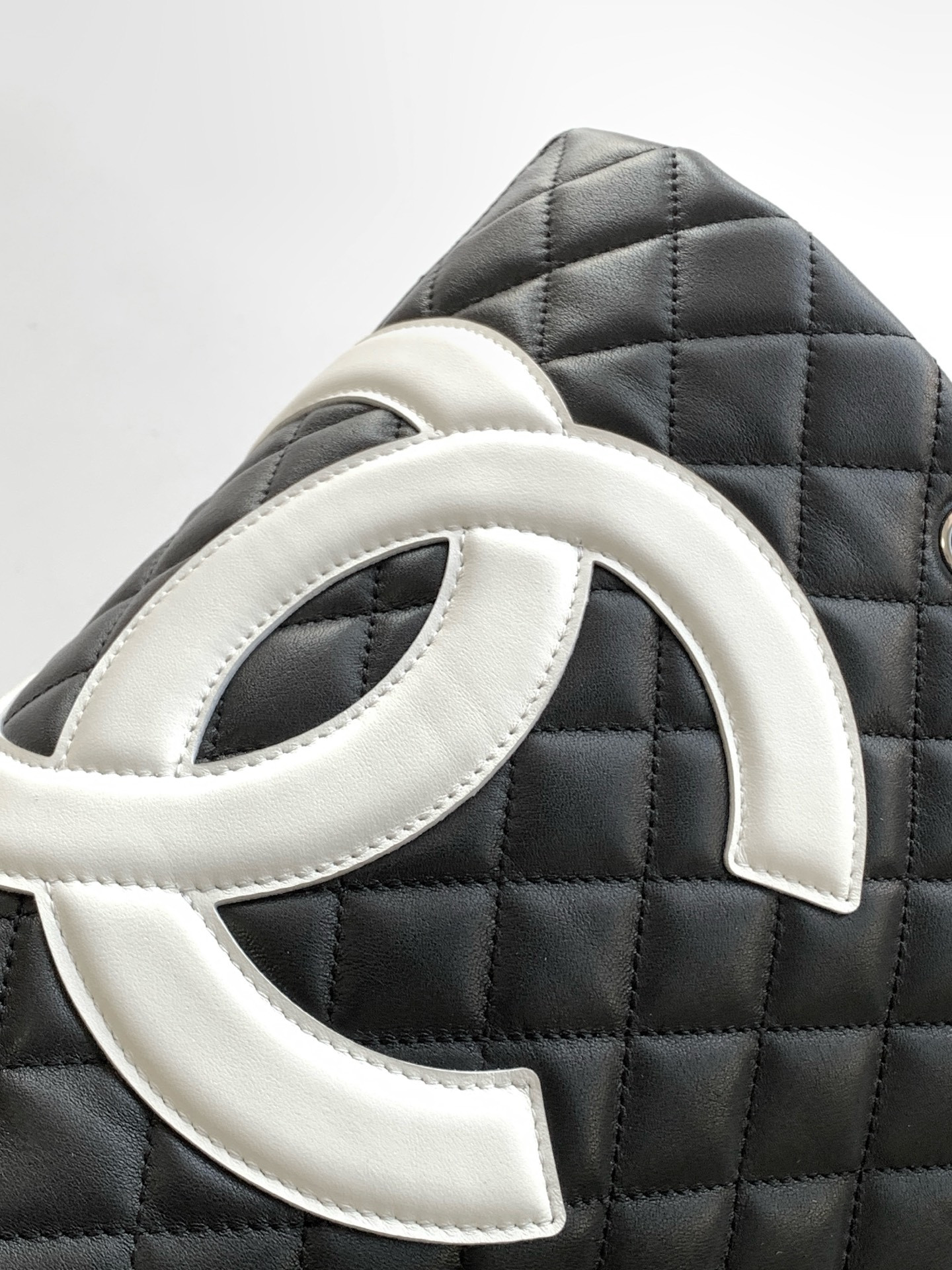 Ch**el cambon bag 30x25x15cm