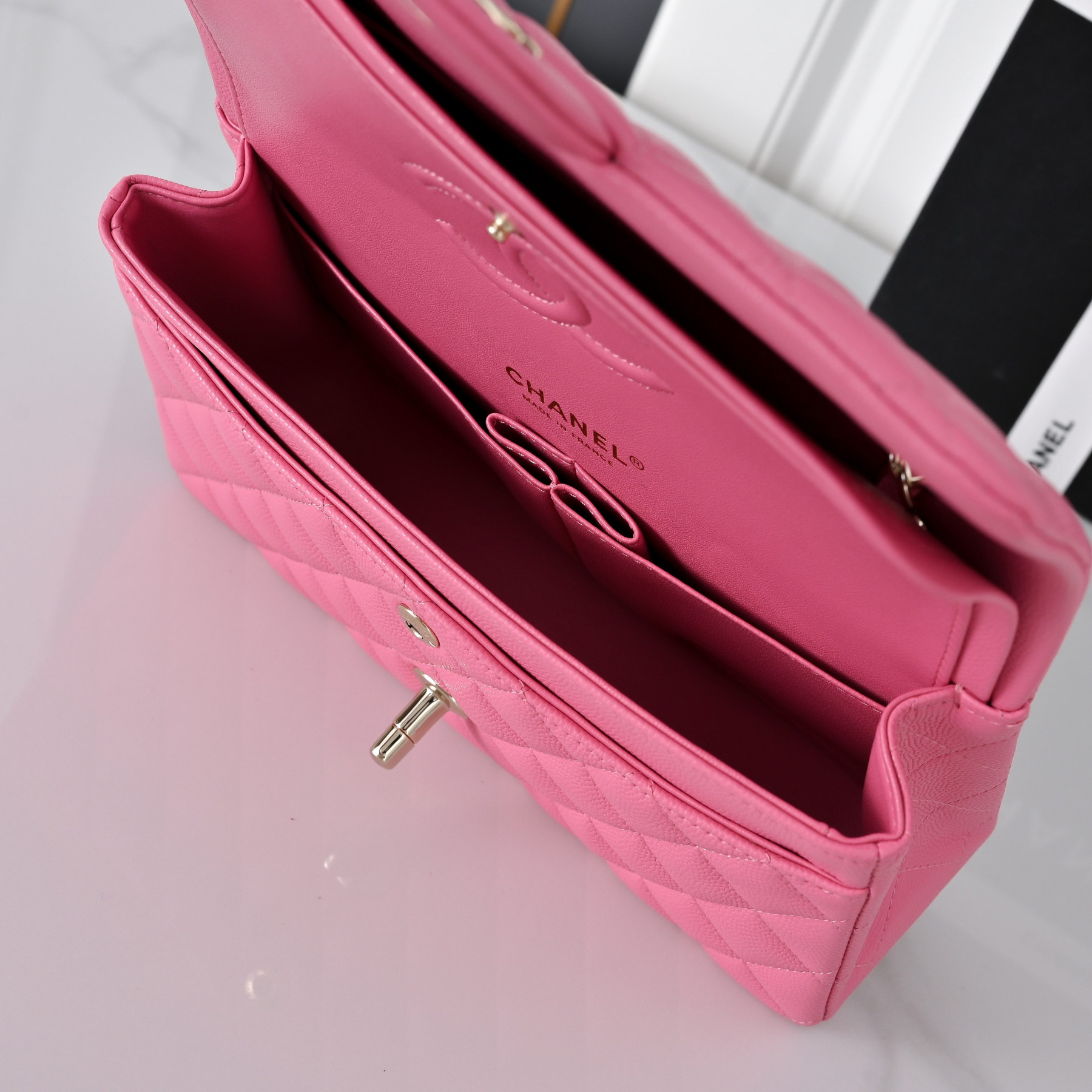 Ch**el classic flap handbag rose with light gold hardware and caviar leather a01113 23x14.5x6cm