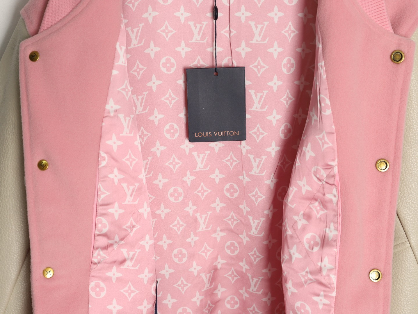 l0vis Vvtt0n coats