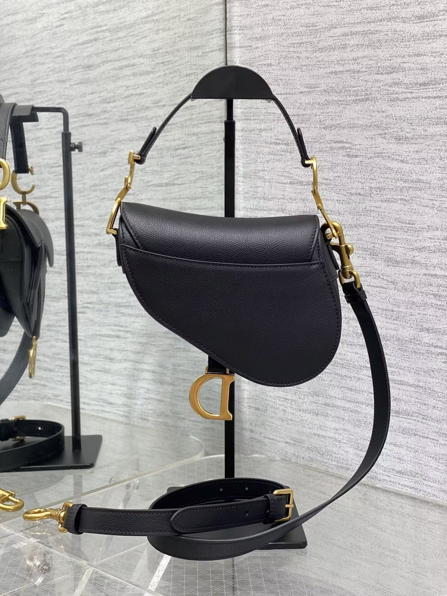 D10r MINI SADDLE BAG WITH STRAP Black Grained Calfskin 19 x 16 x 5 cm