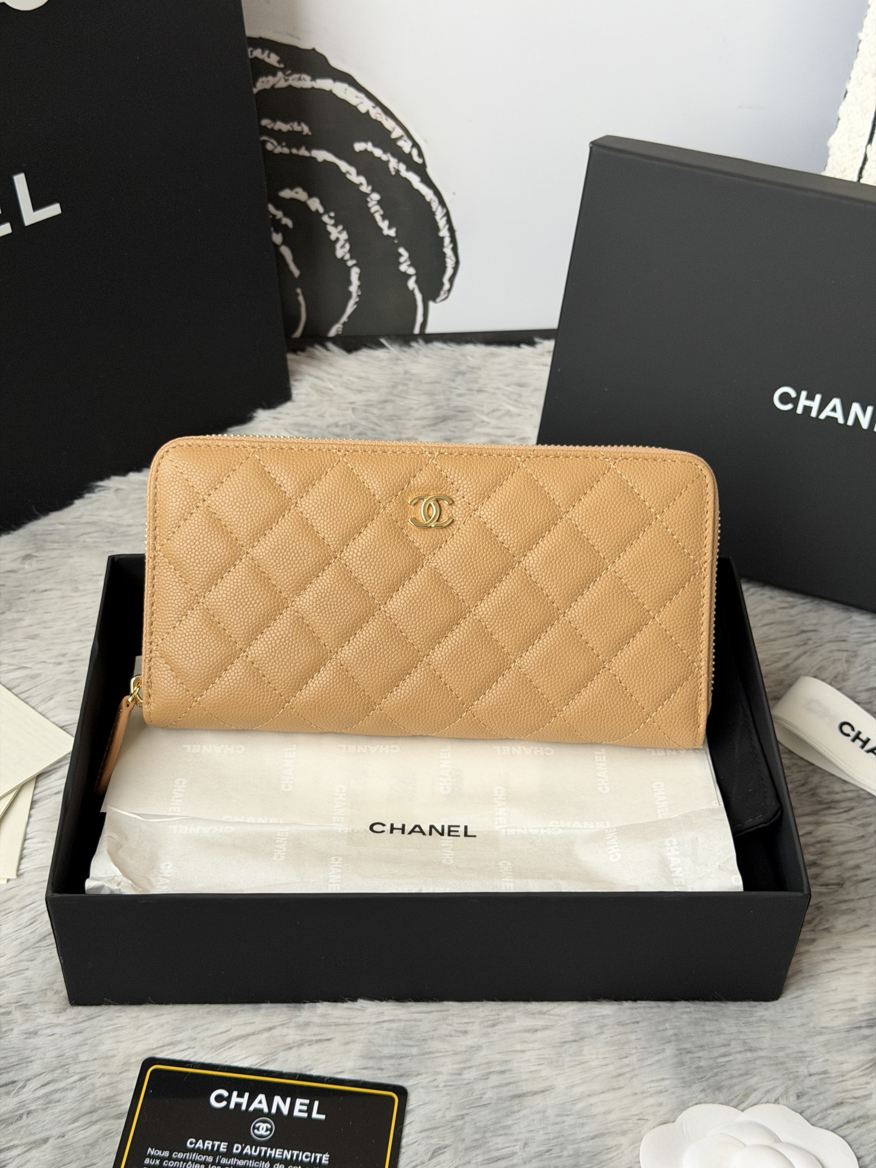 Ch**el zip around wallet 80758 10x19x3cm