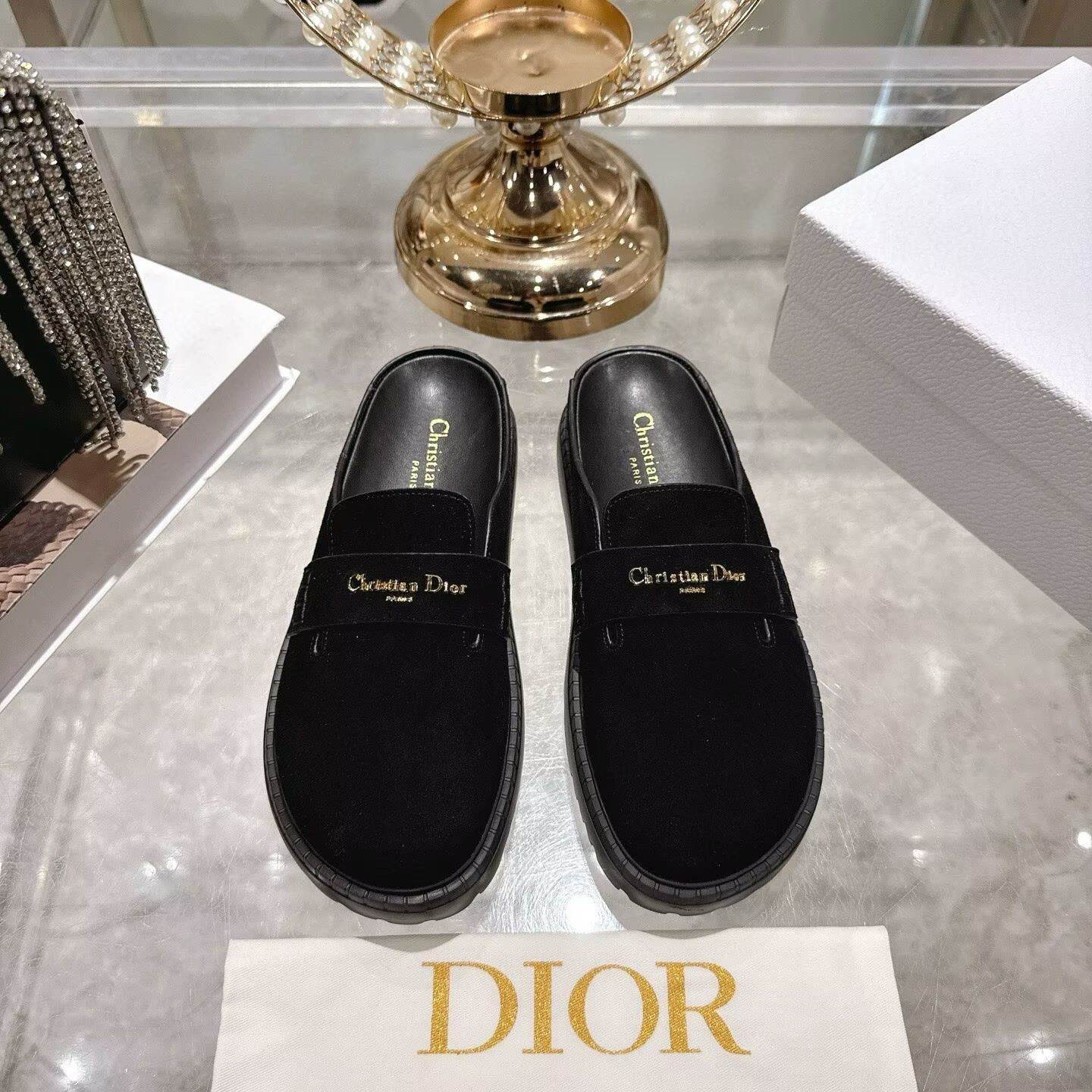 UA D10r Mule