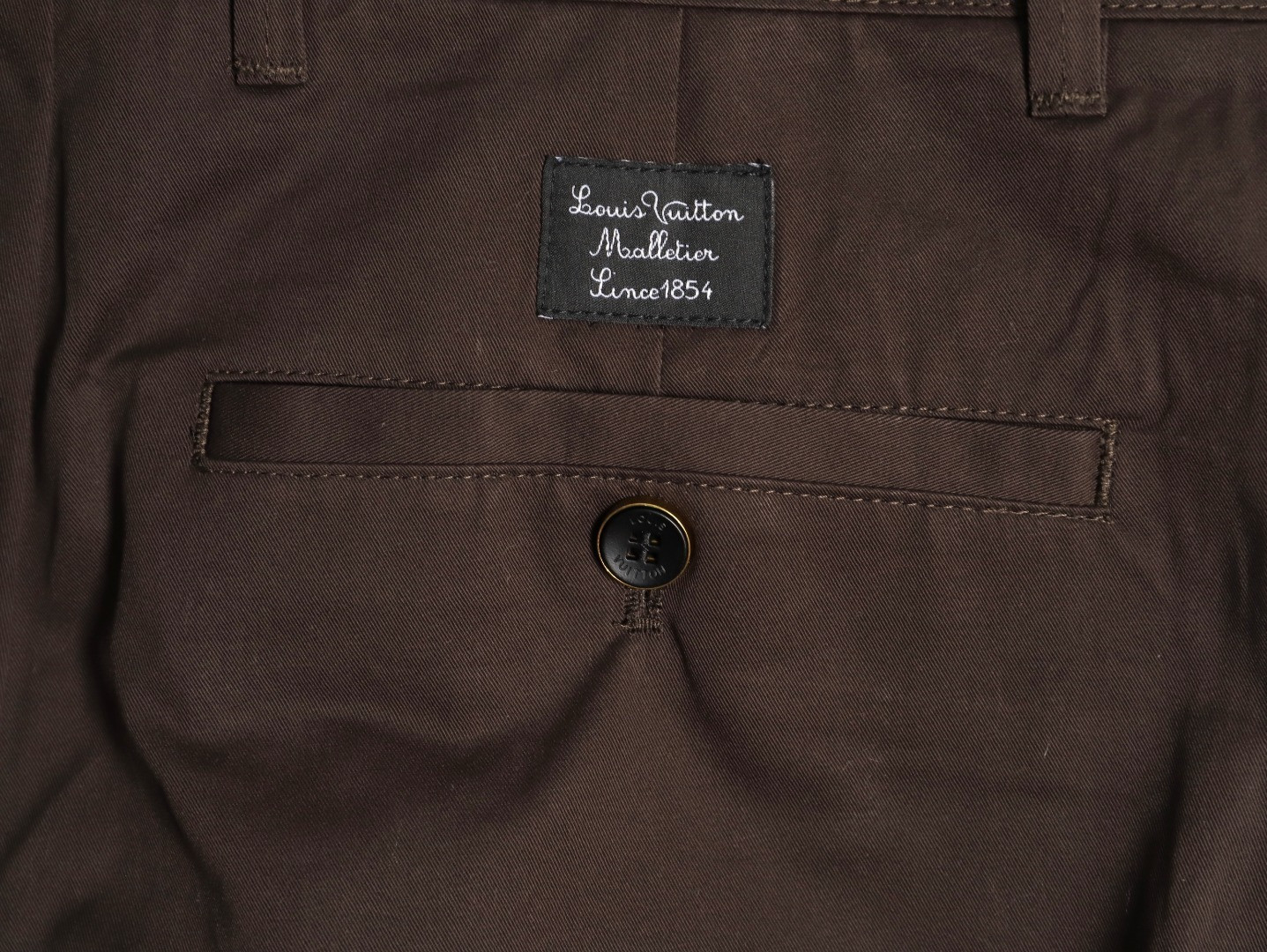 L0vis Vvtt0n Pants Suit