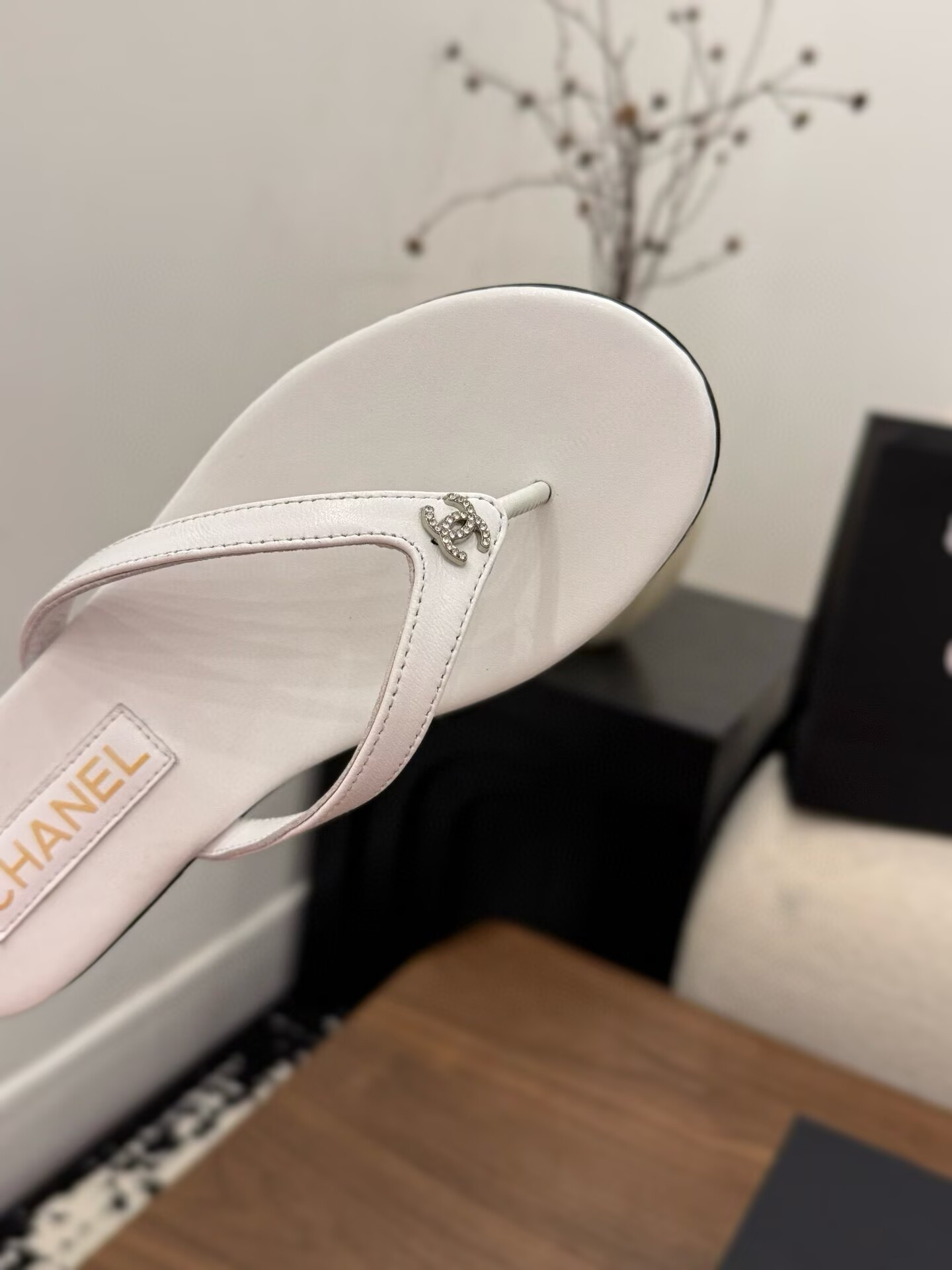 ua Ch**el slides