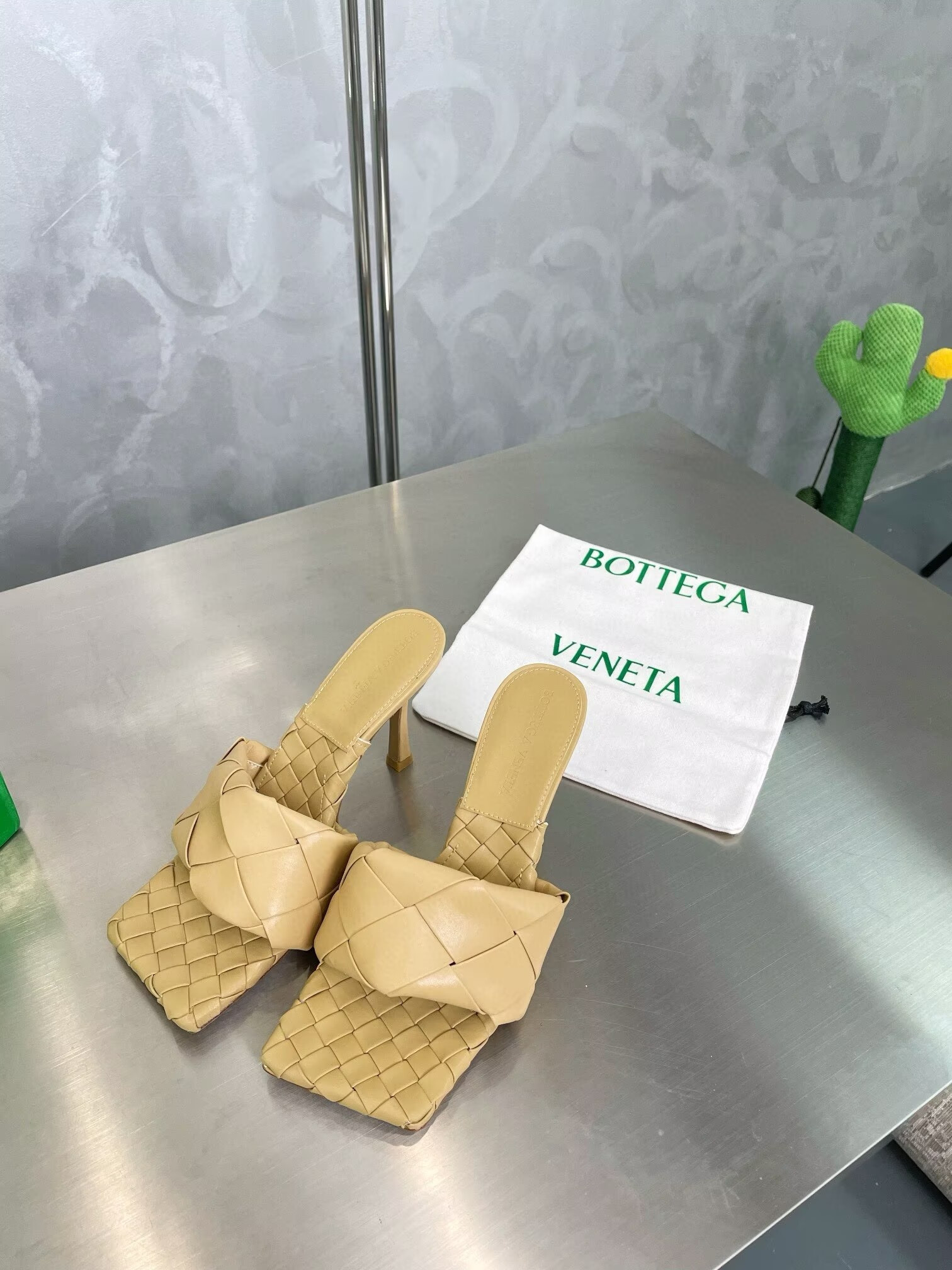 ua b0tt*ga Ven*ta lido slides