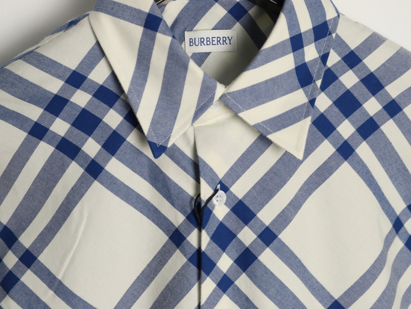 Bv*b*rry long-sleeved shirts