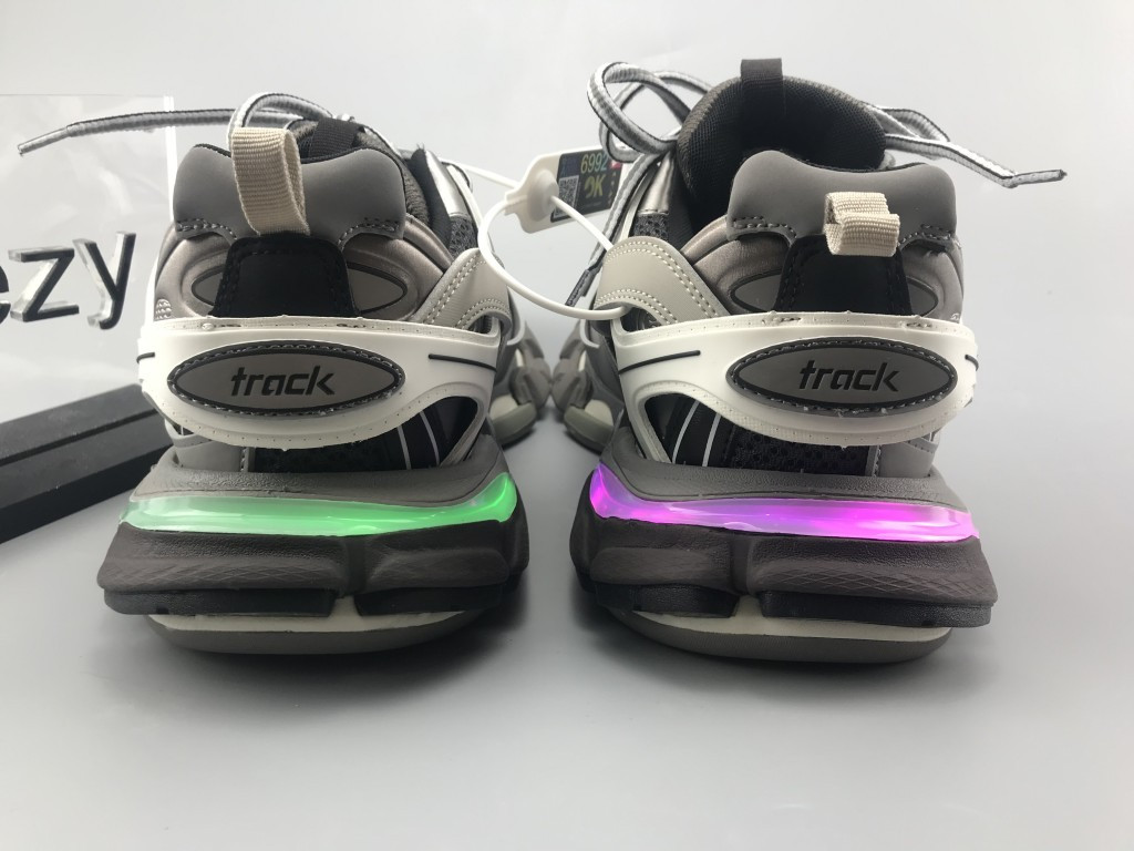 UA TRACK TRAINERS IN GREY AND WHITE MESH AND NYLON