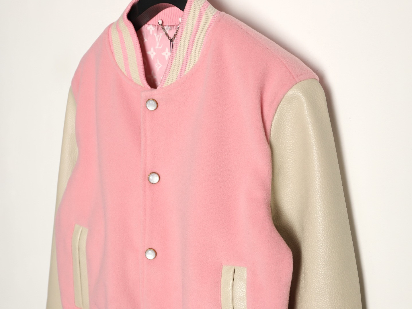 l0vis Vvtt0n coats