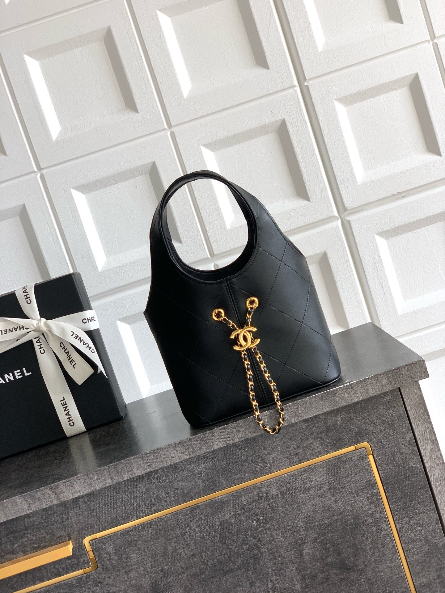 Ch**el small shopping bag 27.5x21x10cm