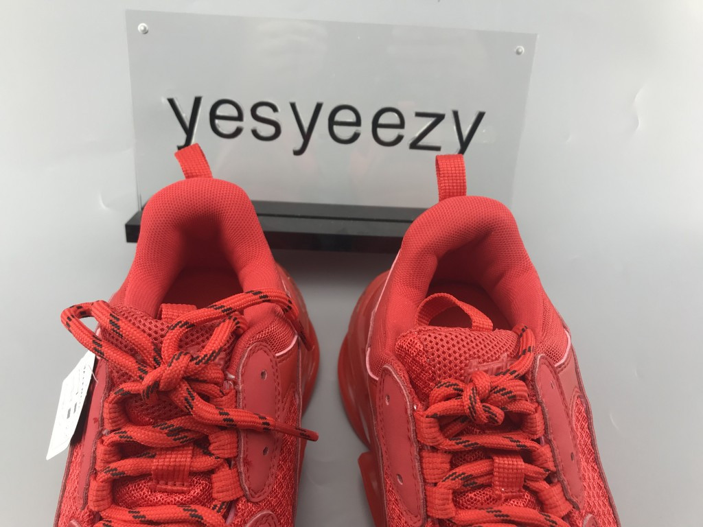 UA TRIPLE S CLEAR SOLE TRAINERS RED