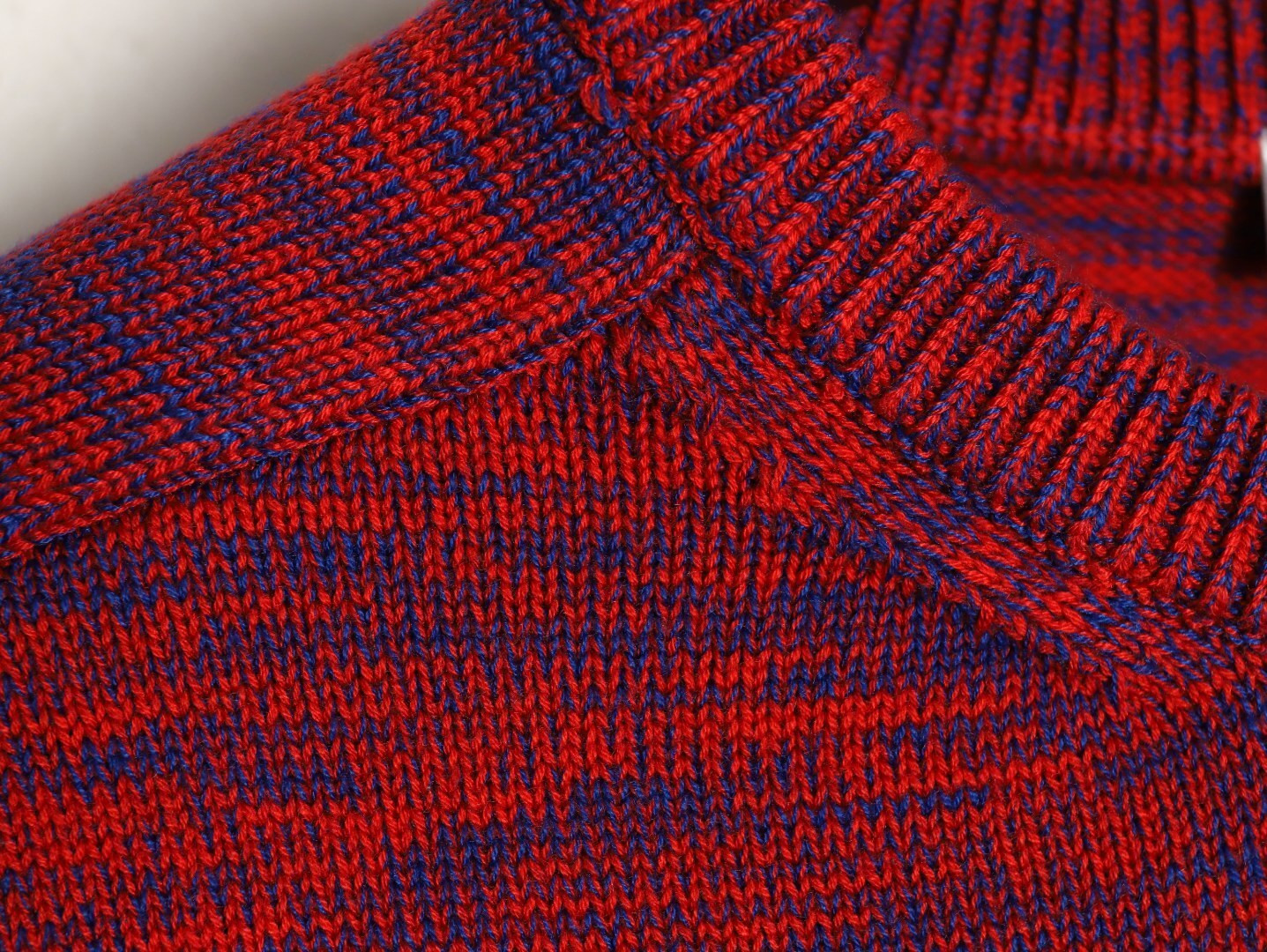 Ce1i*e Sweaters