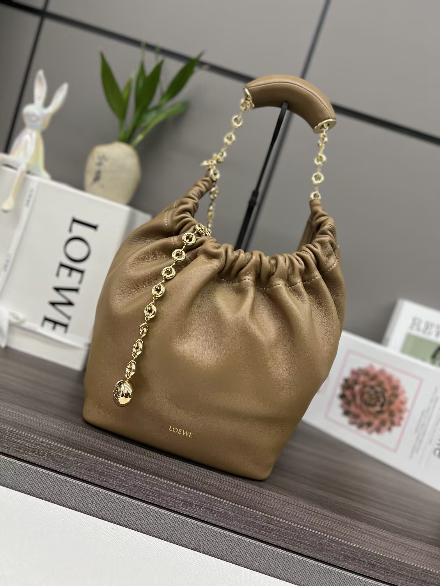 L0ew* small squeeze bag in mellow nappa lambskin 29x10.5x24cm