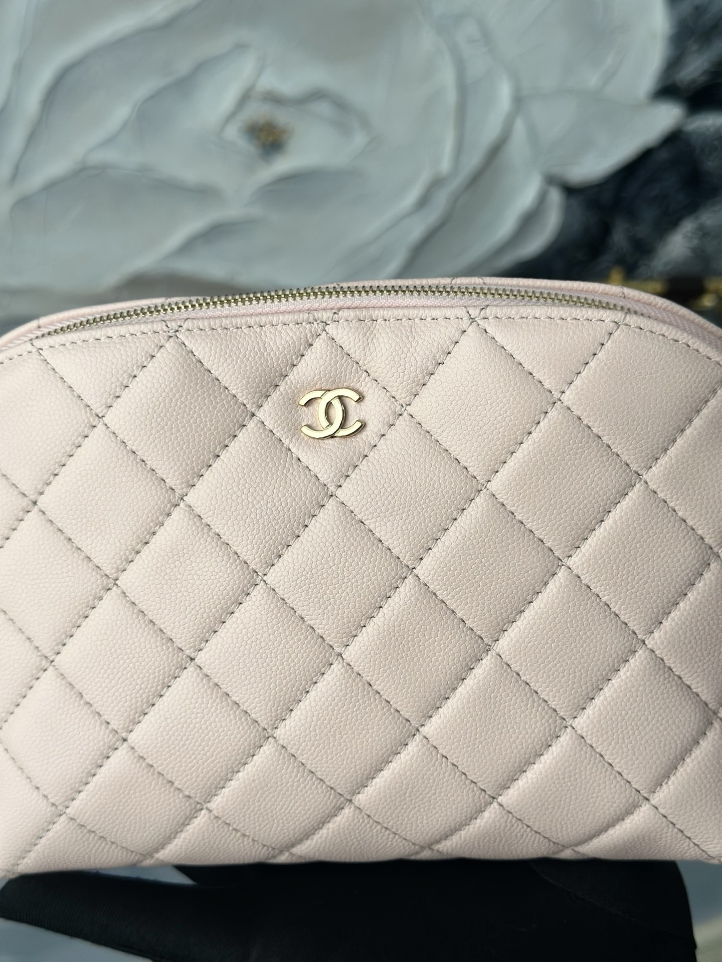 Ch**el quilted cosmetic bag a31102 19x13x10cm
