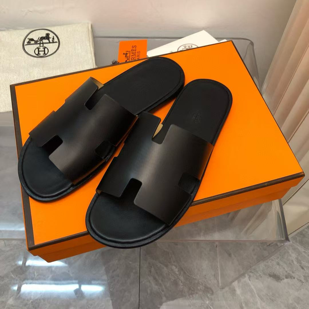 UA H**me5 Izmir sandal