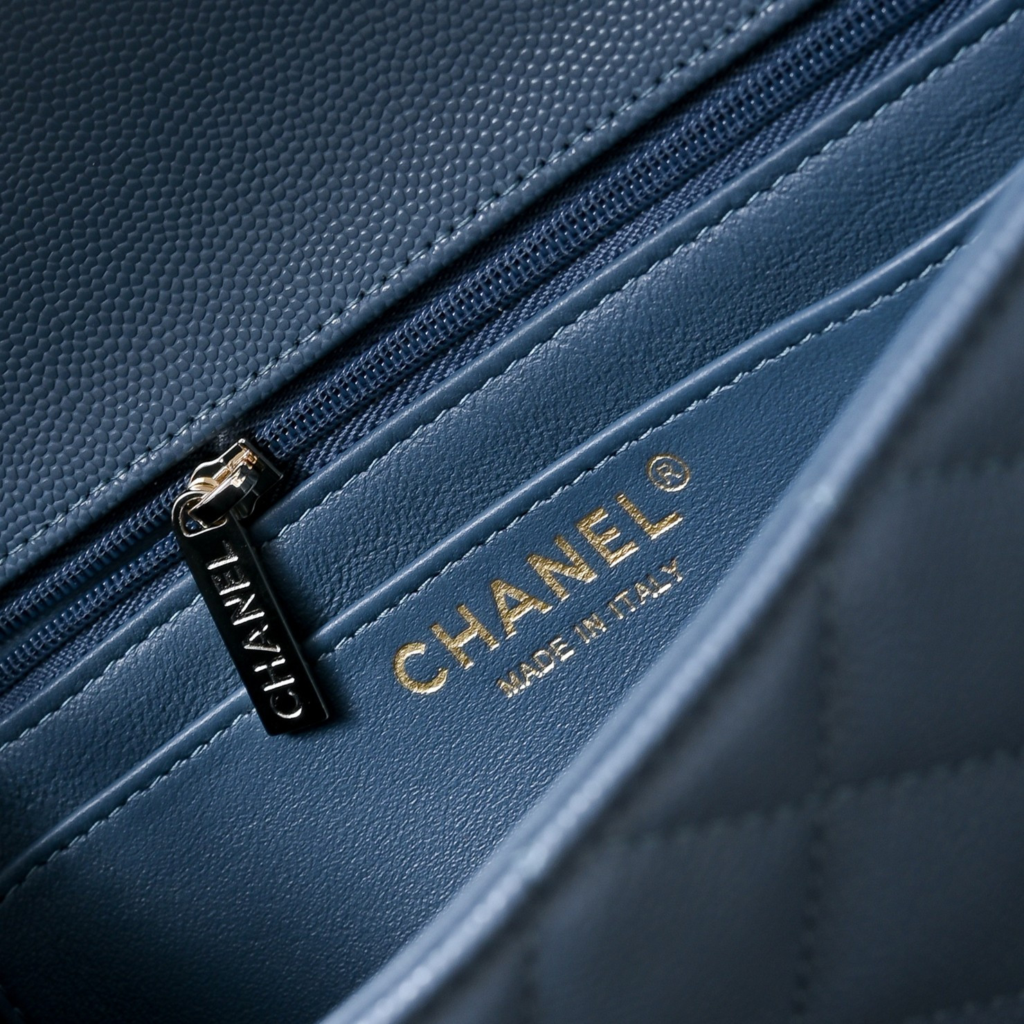 Ch**el mini flap bag a69900 20x12x6cm