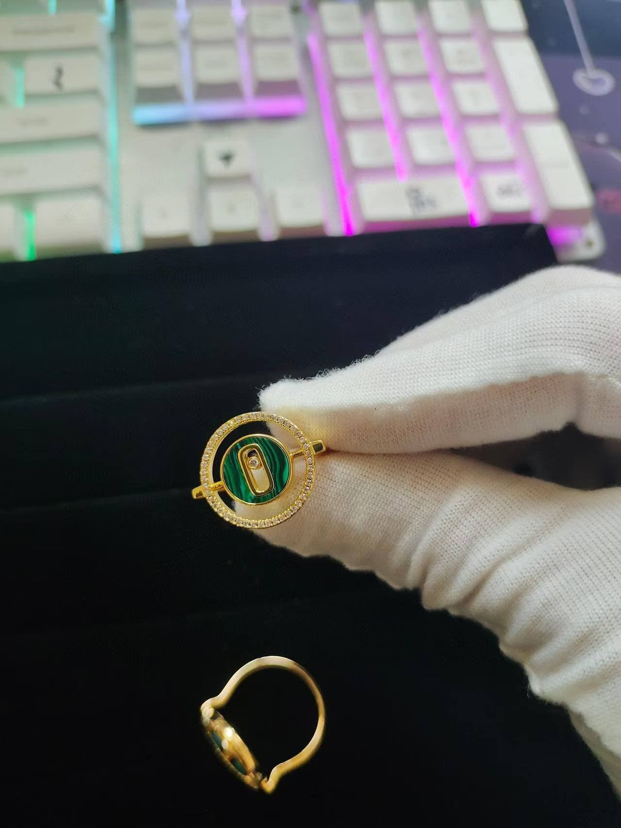 Mes1kaa ring