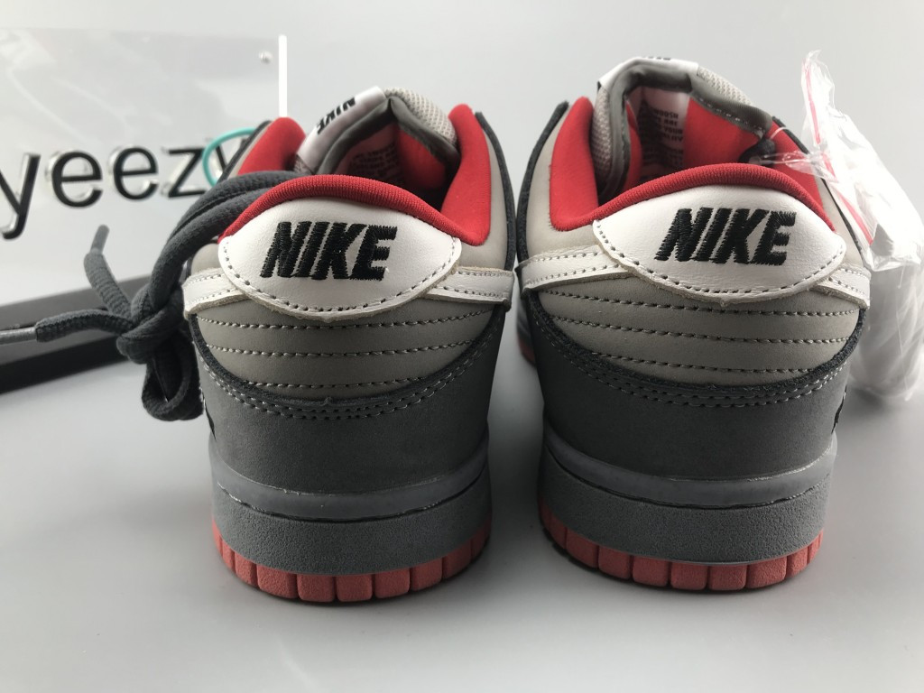 UA NIKE JEFF STAPLE X DUNK LOW PRO SB 