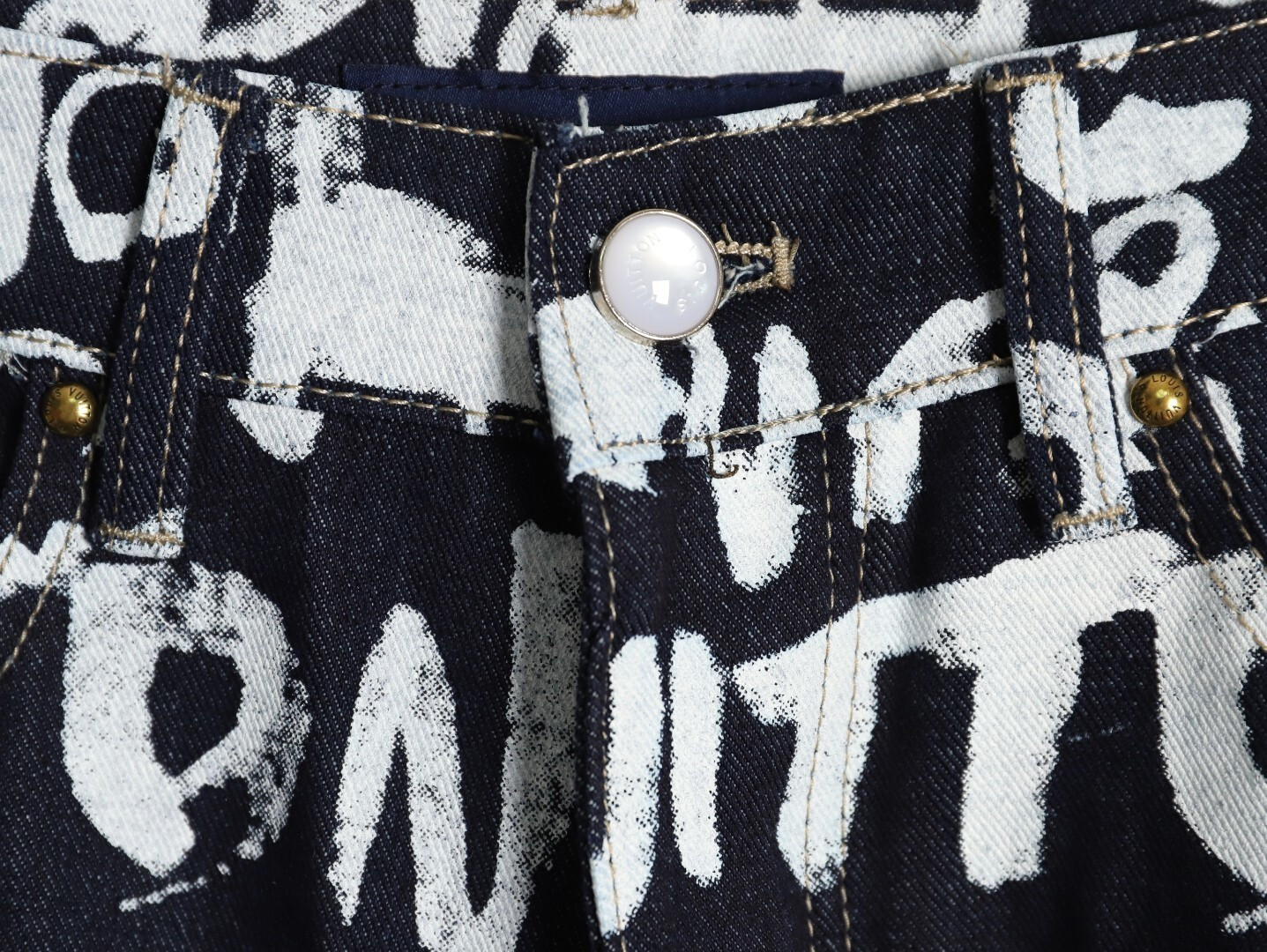 L0vis Vvtt0n X Nigo LV Jeans