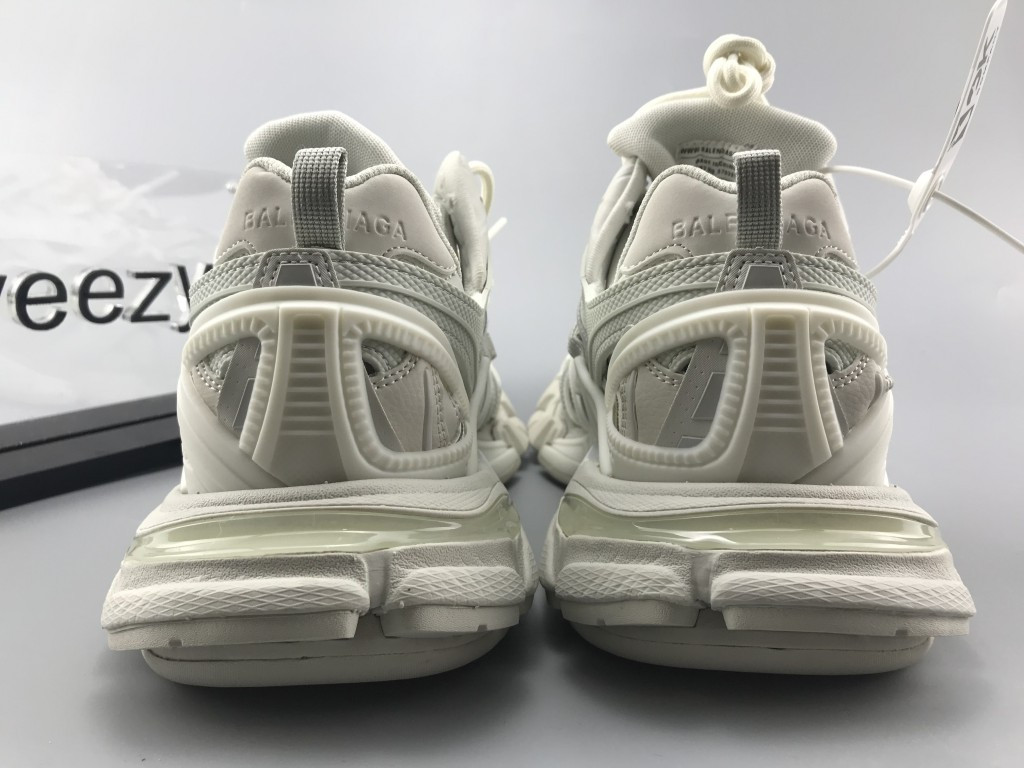 UA TRACK.2 TRAINERS IN WHITE MESH AND NYLON