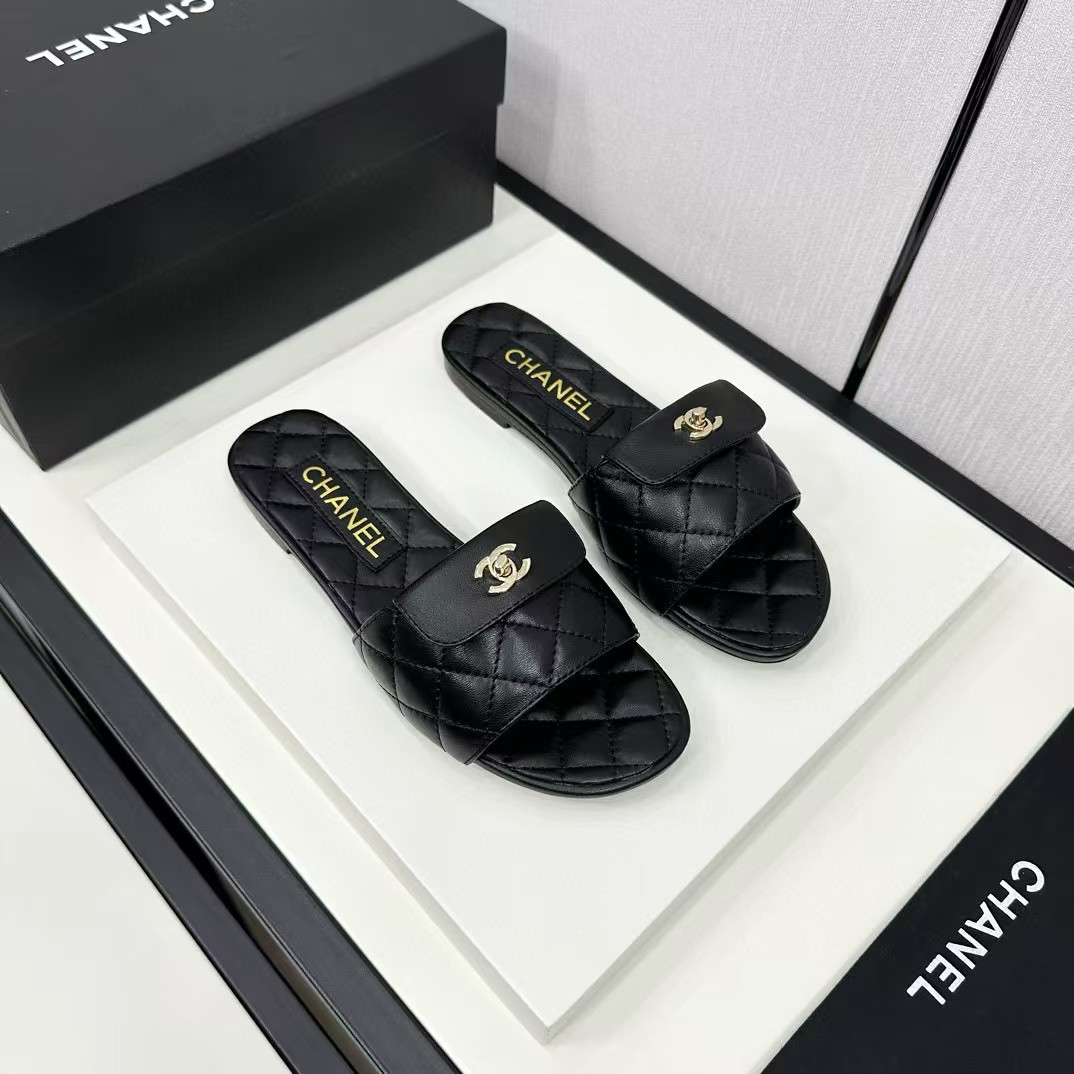 UA Ch**el Slippers
