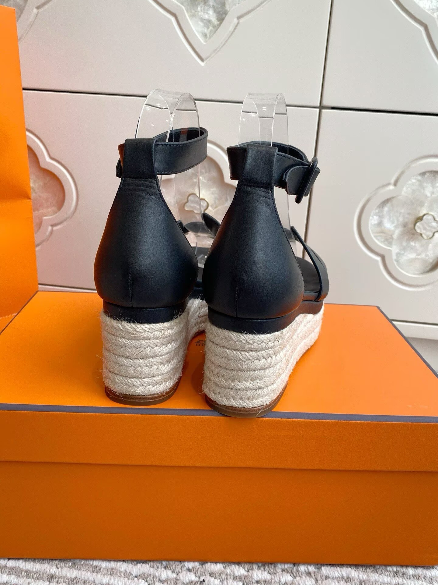 ua H**me5 elda spanish woven shoes