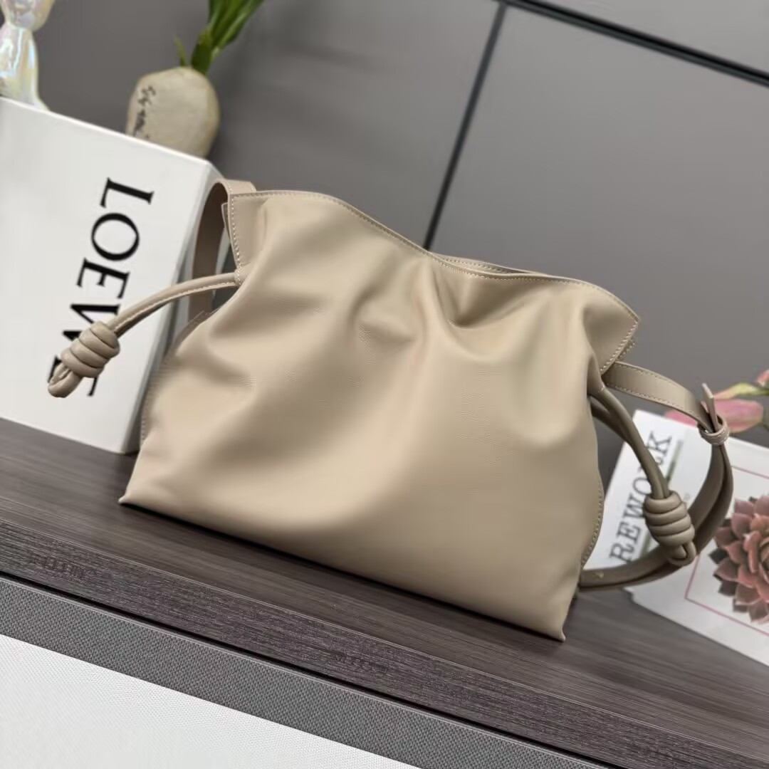 L0ew* panta medium flamenco clutch 24.5x30x10.5cm