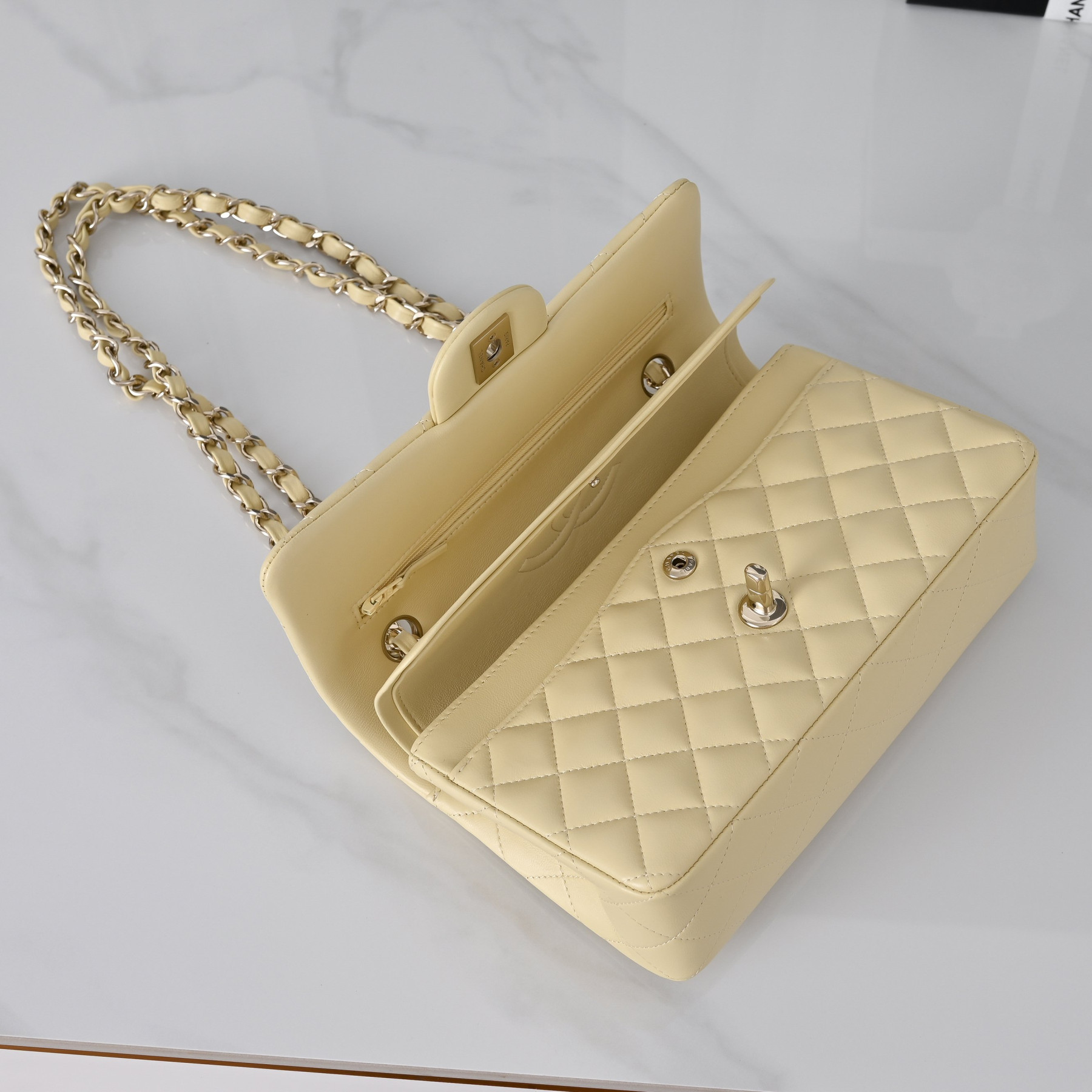 Ch**el classic flap handbag cf a01113 23x14.5x6cm