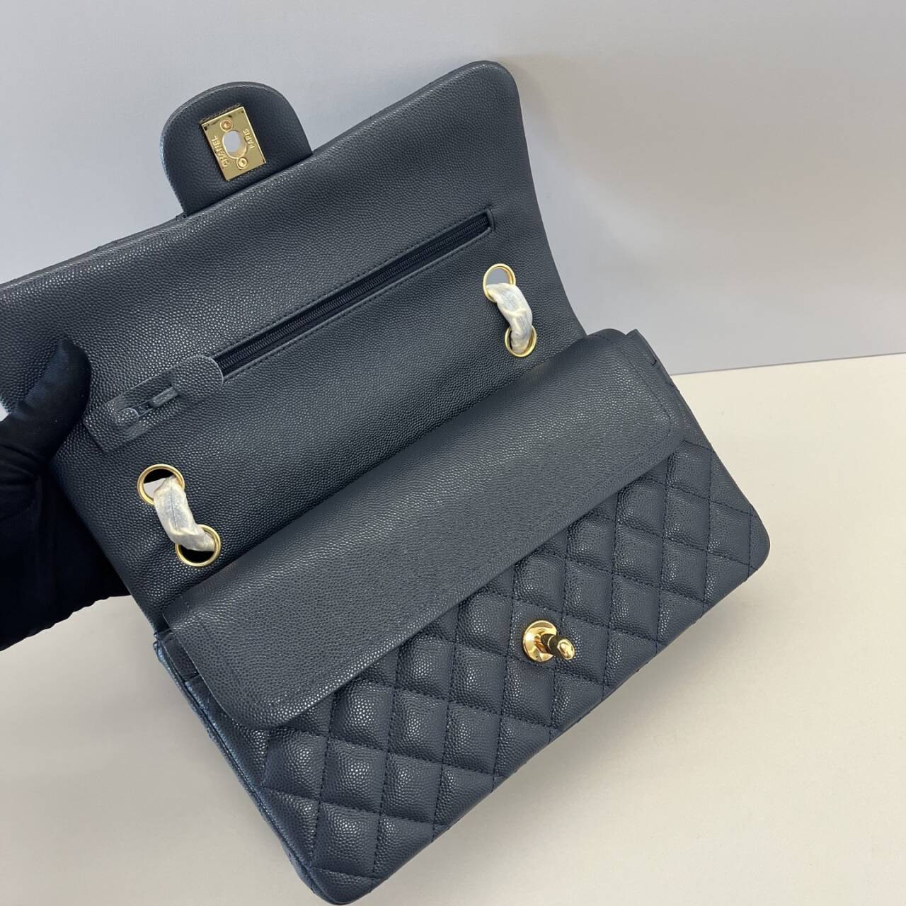 Ch**el classic flap bag 15x25.5x6cm