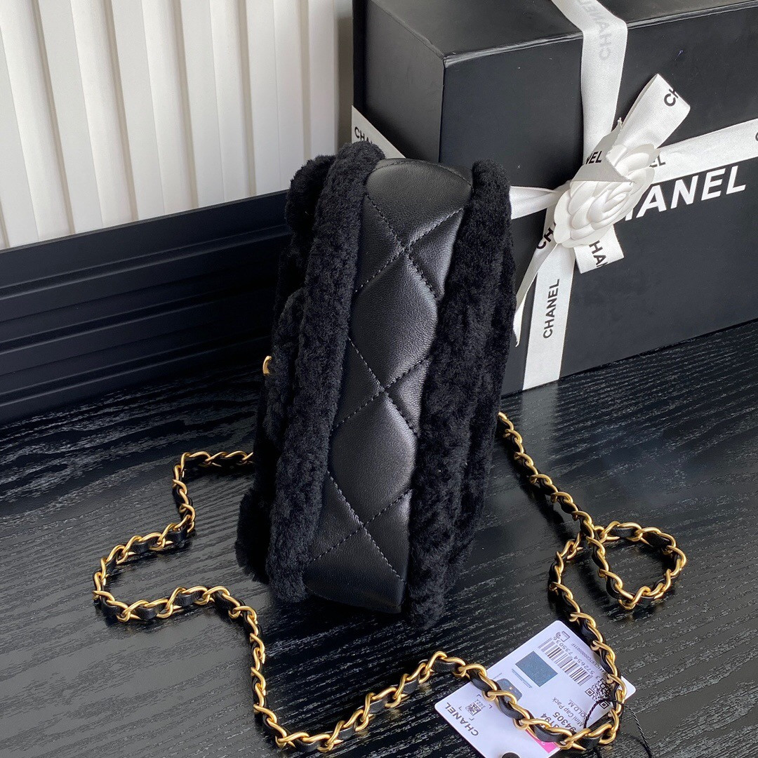 Ch**el Mini Flap Bag 12 x 18 x 6cm