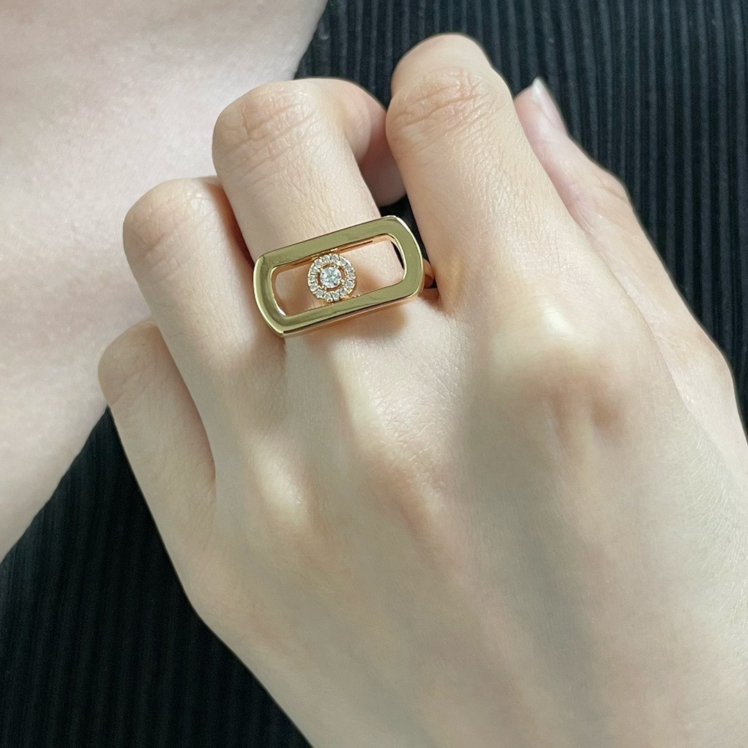 Mes1kaa large solitaire d1am0nd ring