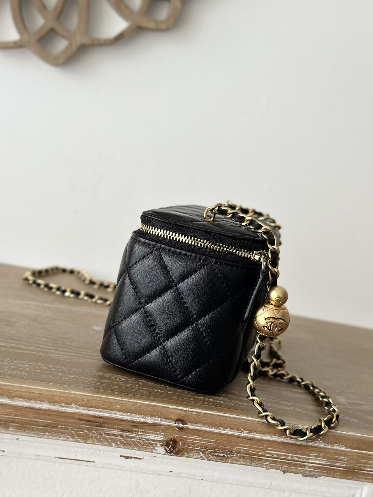 Ch**el Vanity With Chain 9.5x17x8cm