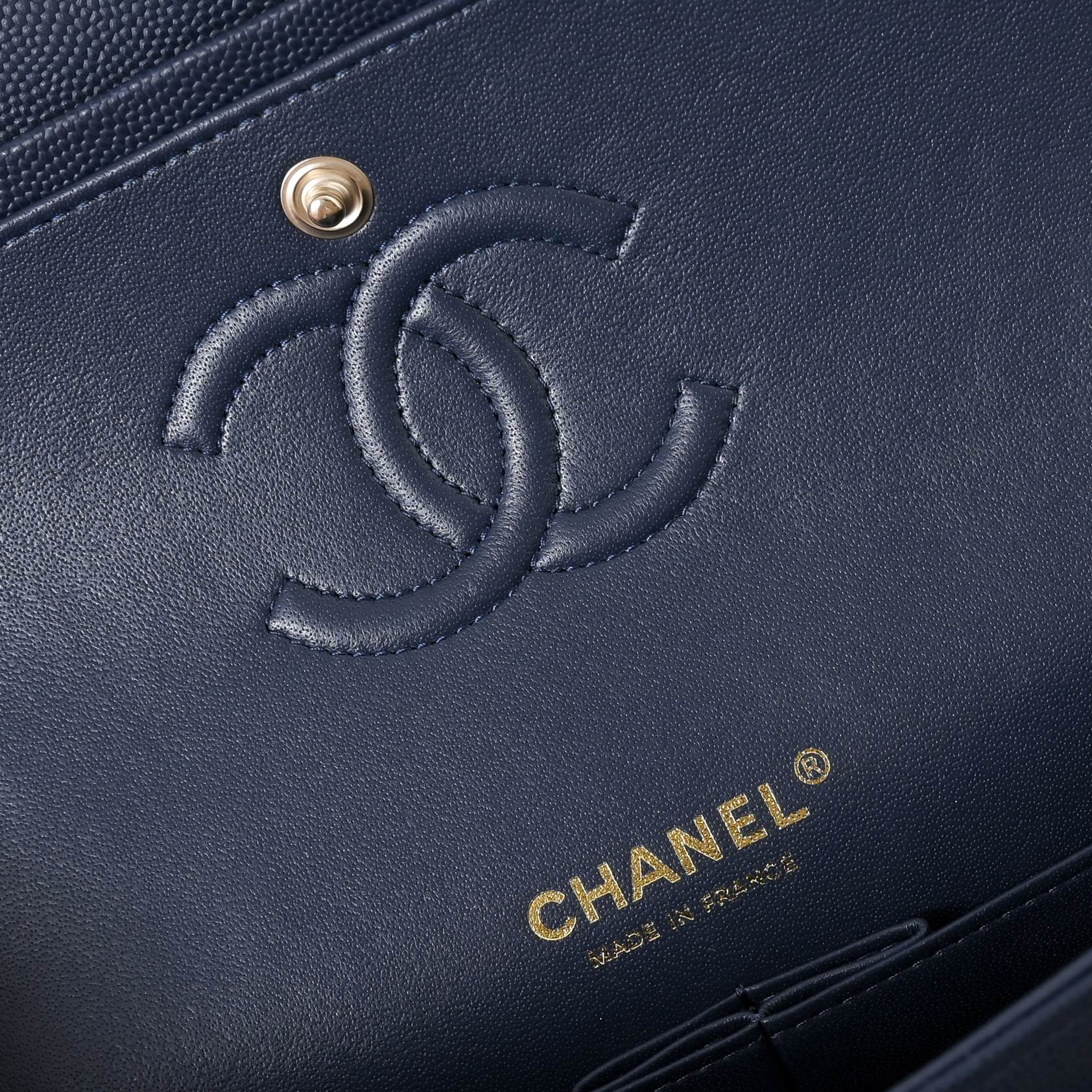 Ch**el classic flap handbag royal blue with light gold hardware and caviar leather a01113 23x14.5x6cm