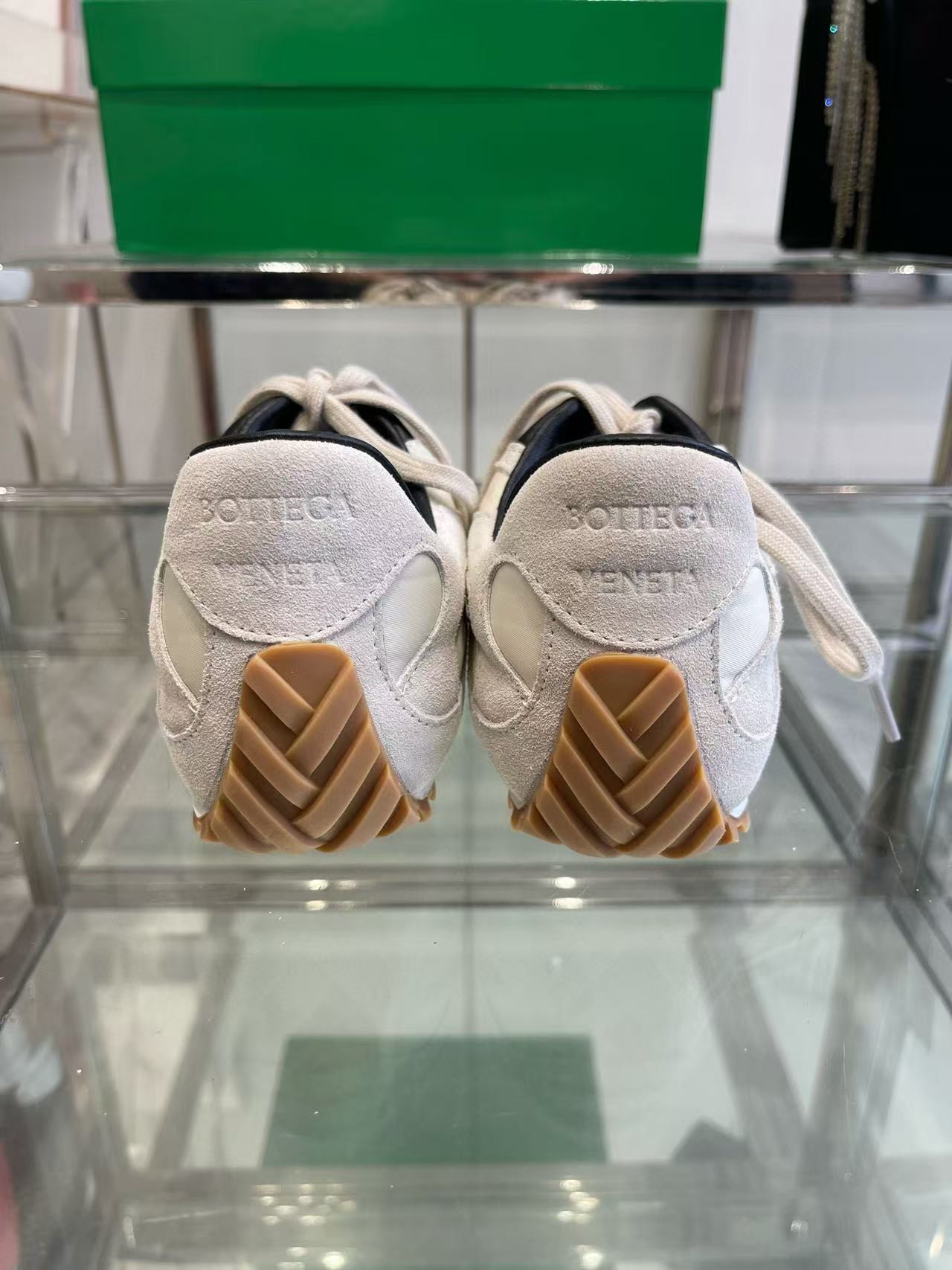 UA B0tt*ga Ven*ta Orbit Sneakers