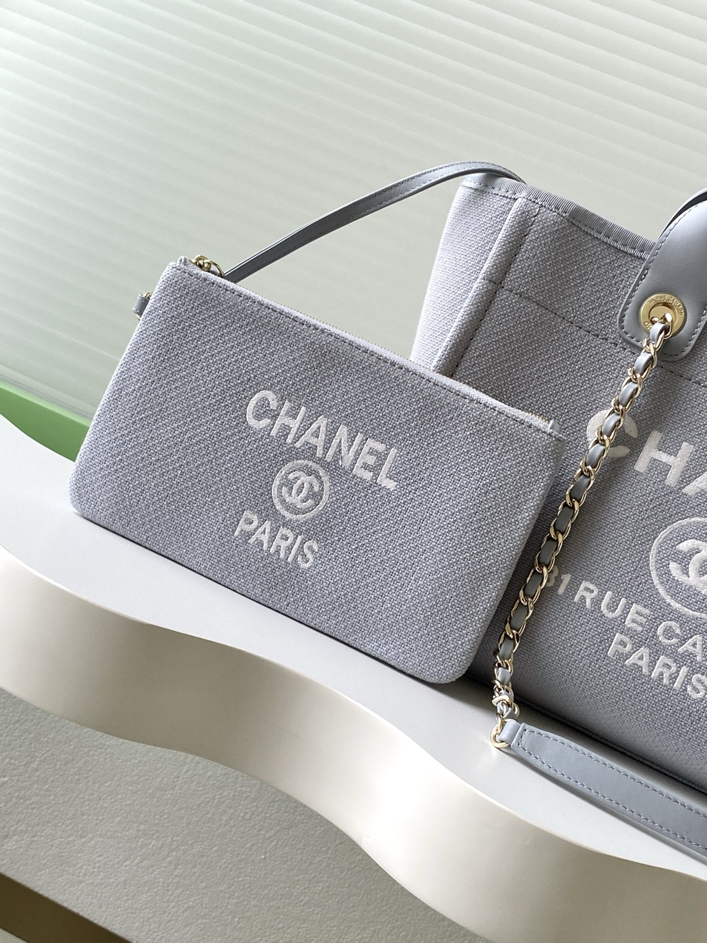 Ch**el deauville tote shopping bag 33x22x13cm