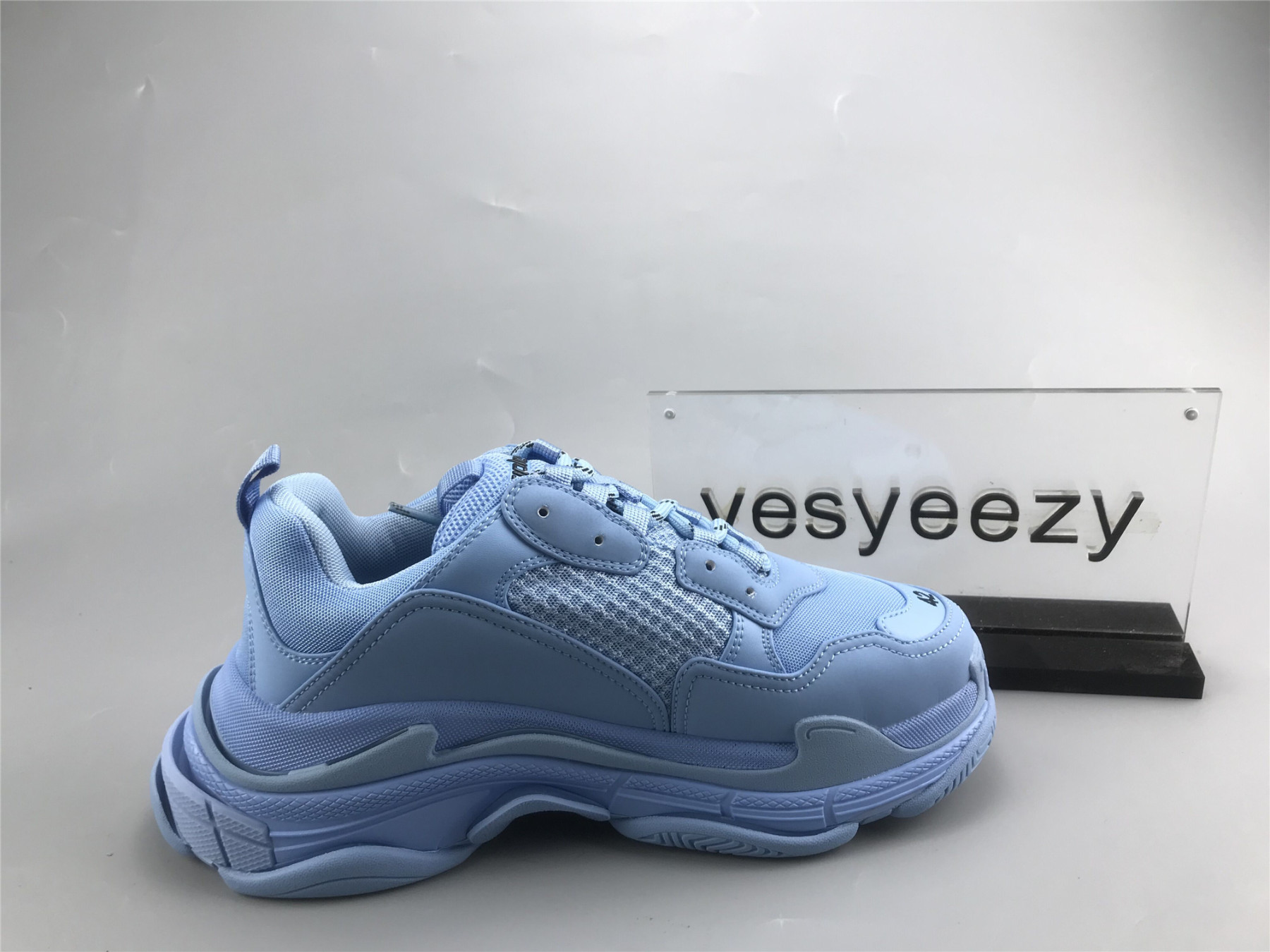 UA TRIPLE S SNEAKER LIGHT BLUE