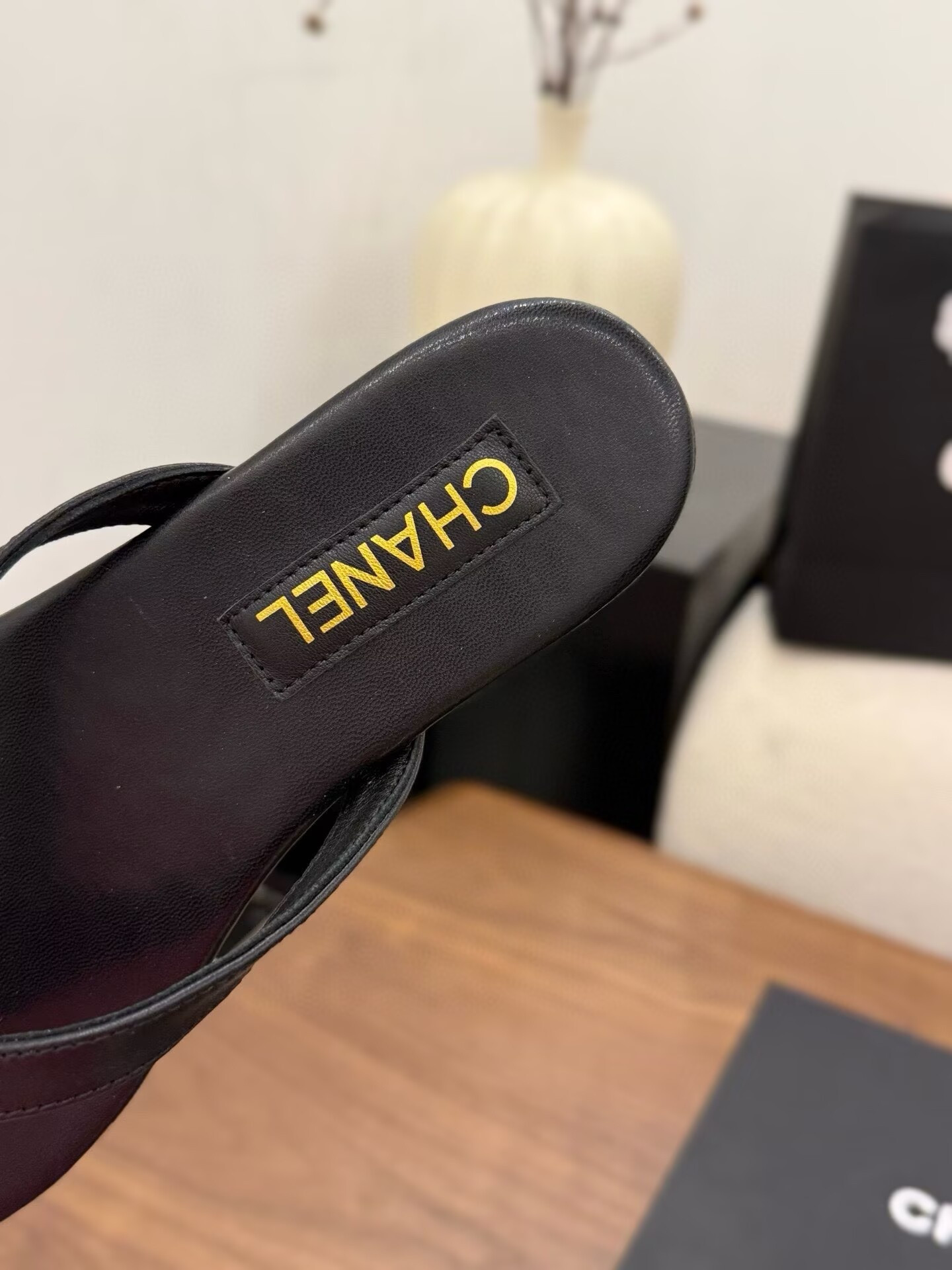 ua Ch**el slides