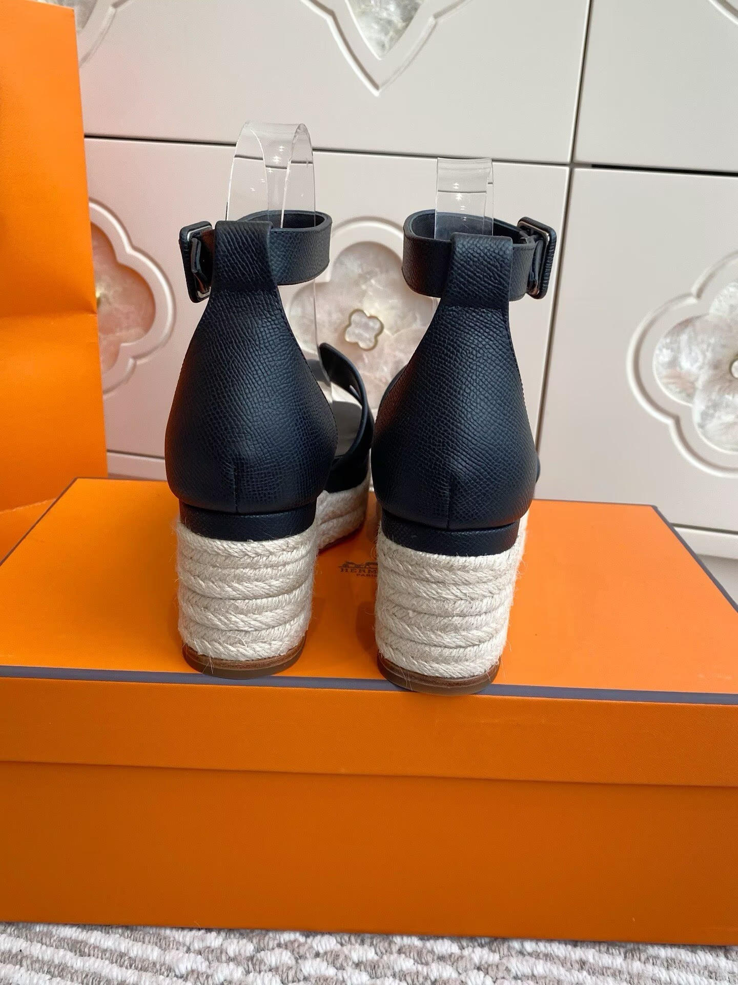 ua H**me5 elda spanish woven shoes