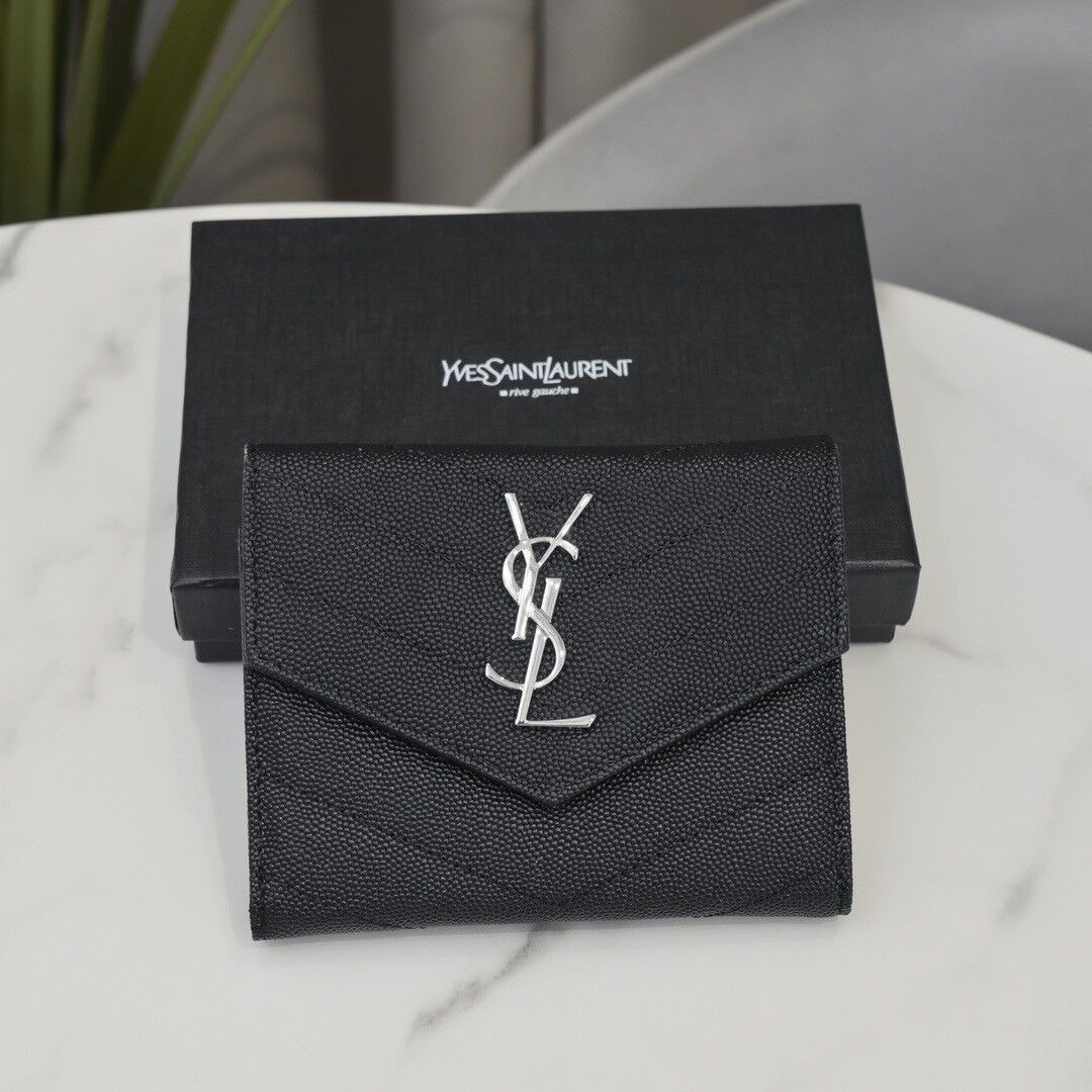 Y51 cassandre matelassé compact tri fold wallet in grain de poudre leather 12.5 x 10 x 2.5 cm