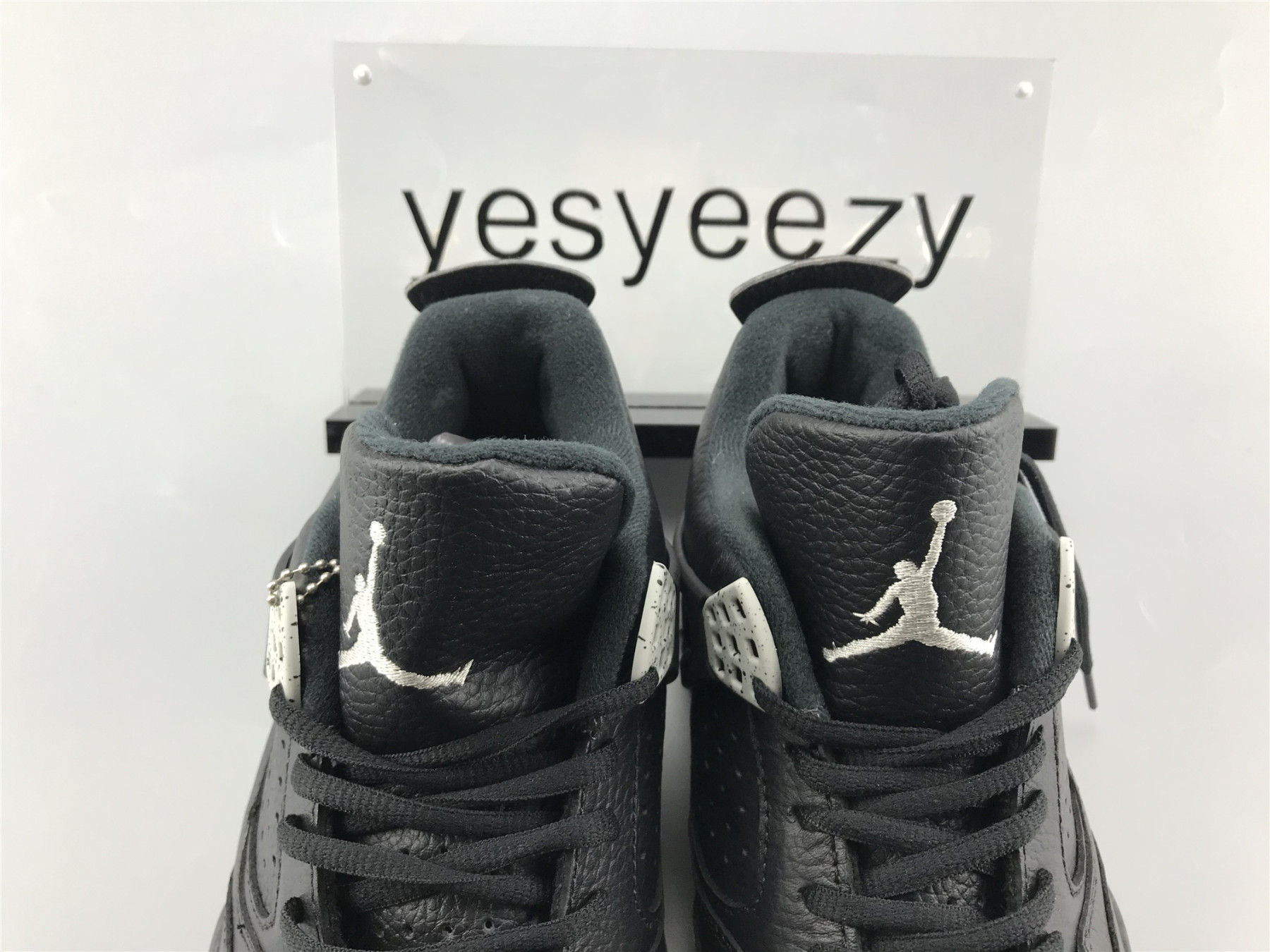 UA AIR JORDAN 4 RETRO LS "OREO"