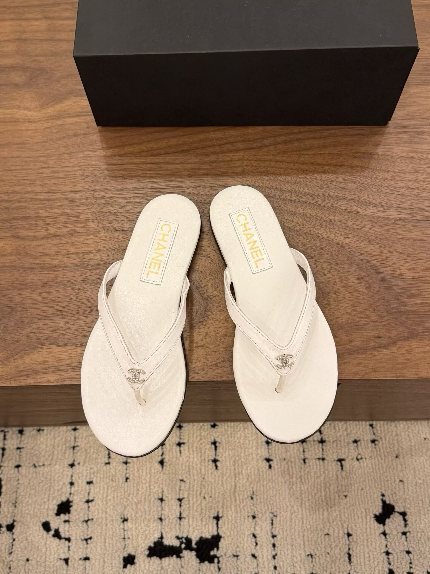 ua Ch**el slides